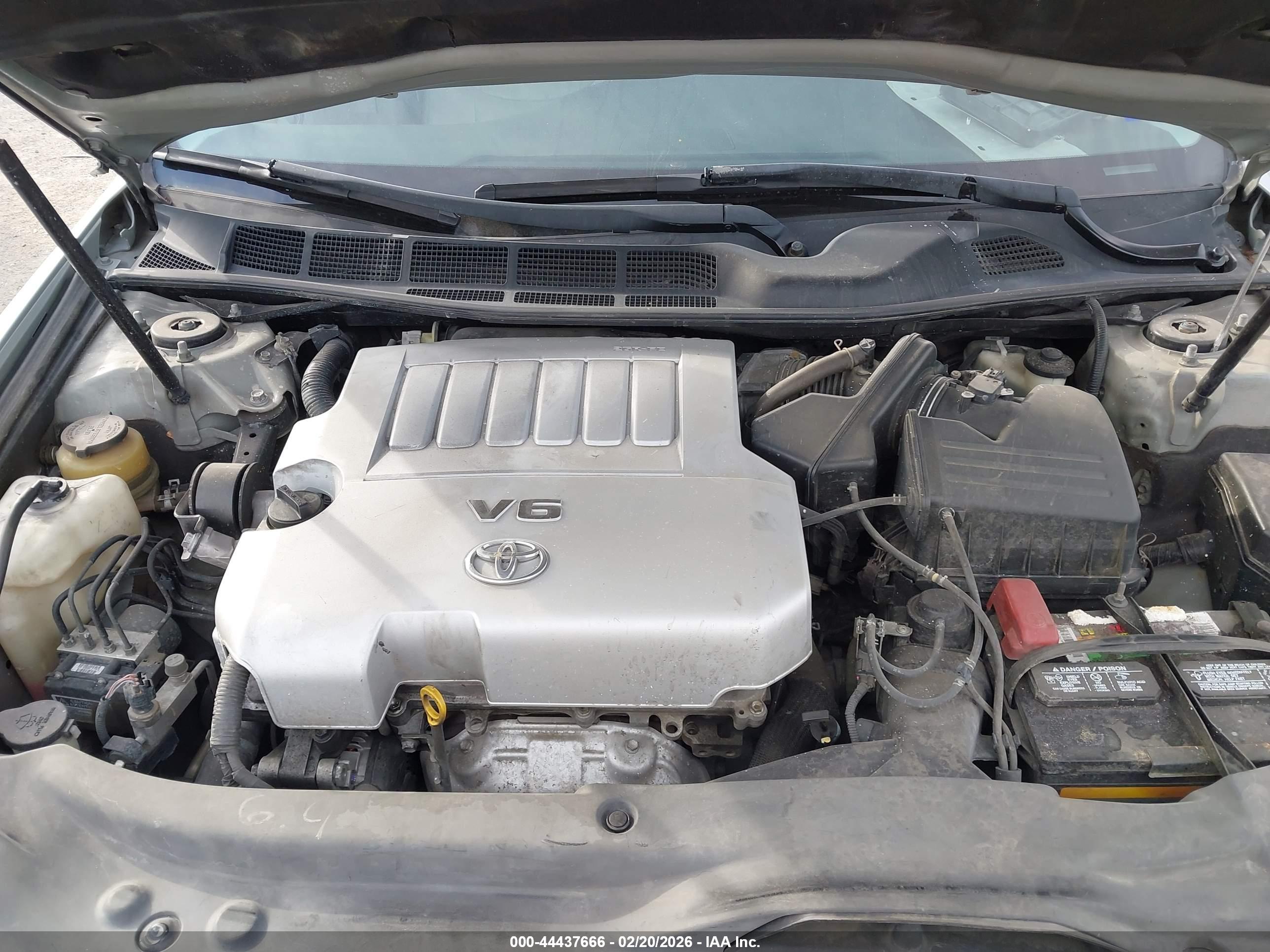 TOYOTA AVALON image 10