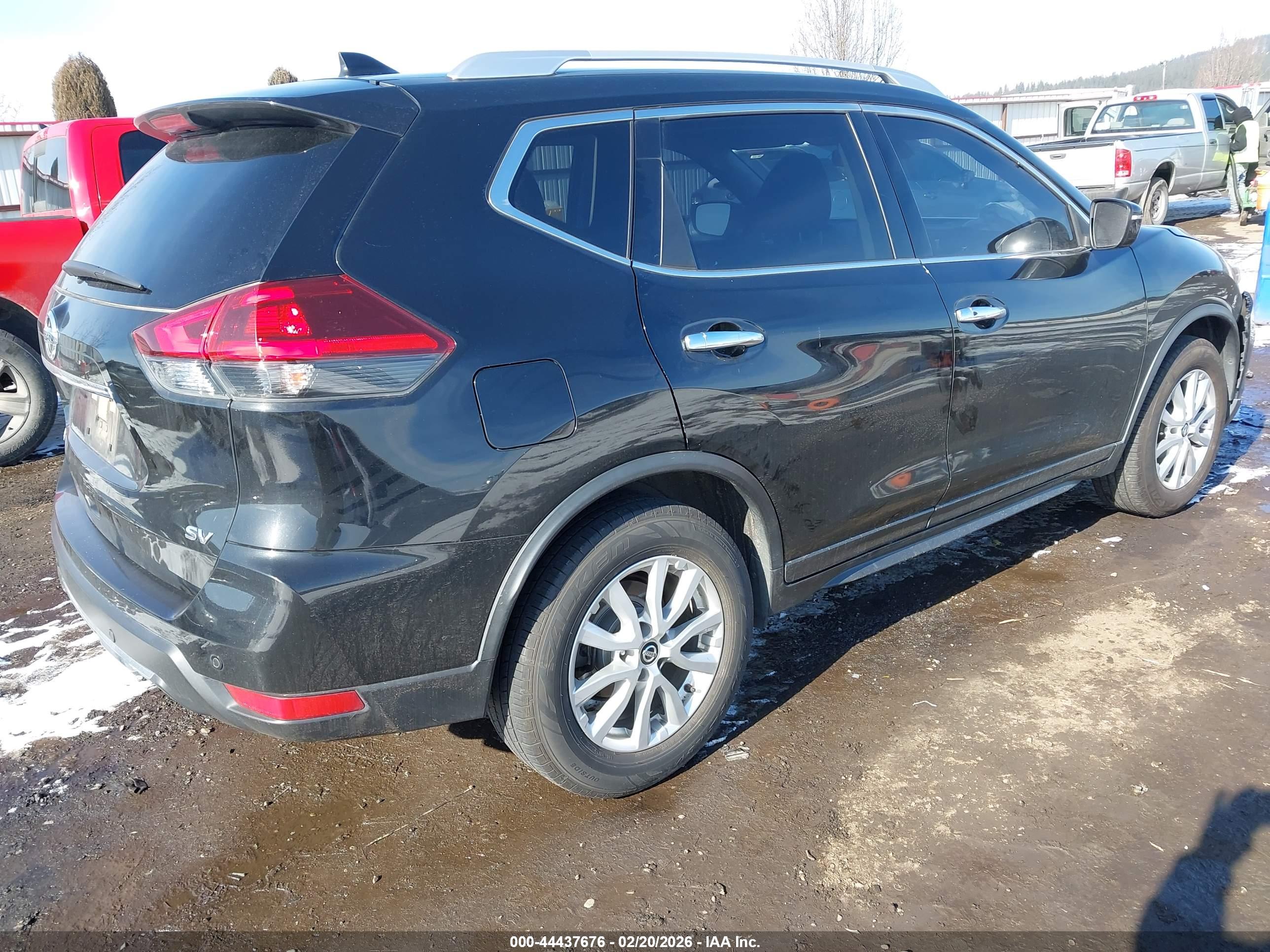 NISSAN ROGUE image 4