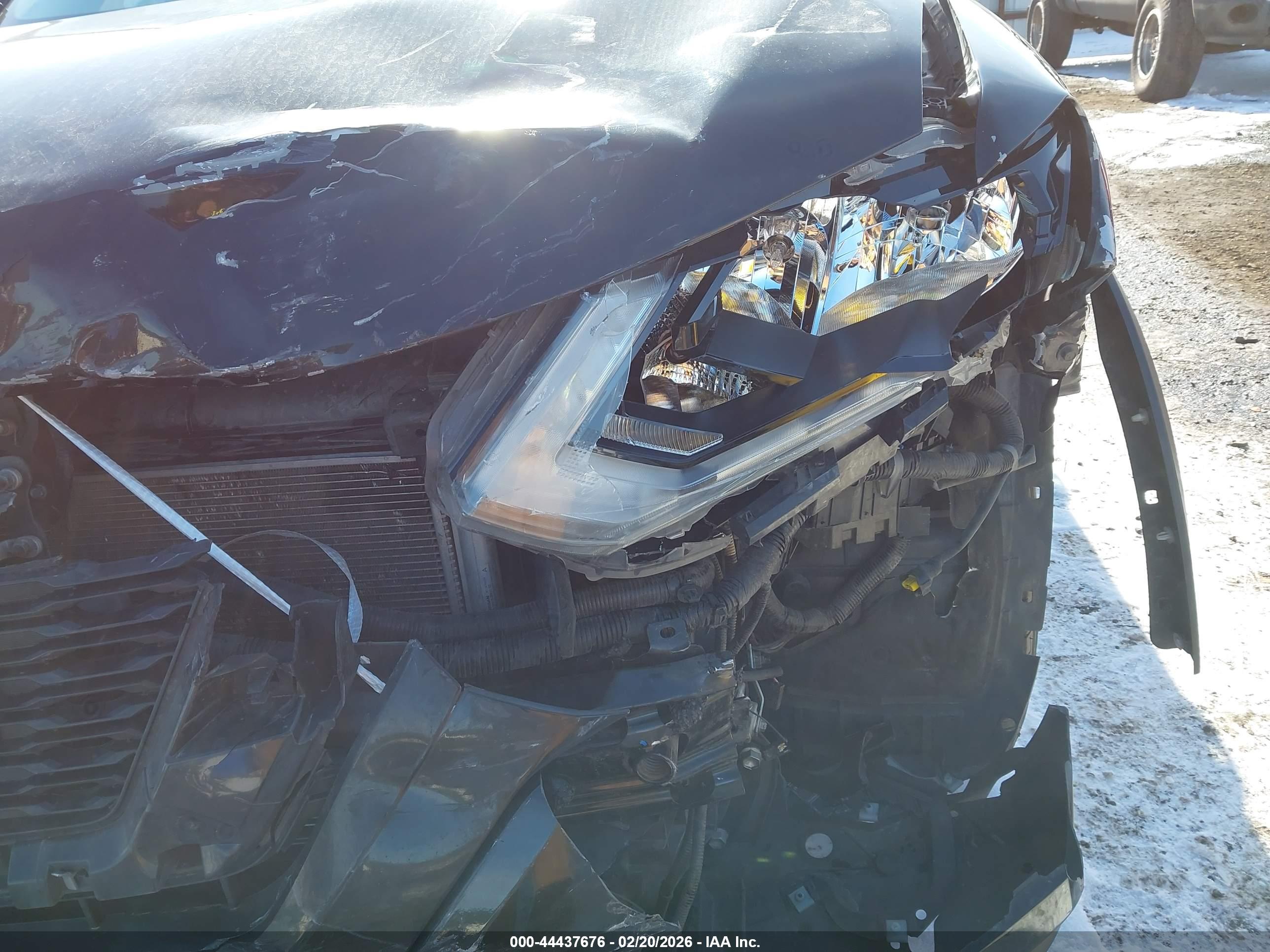 NISSAN ROGUE image 6