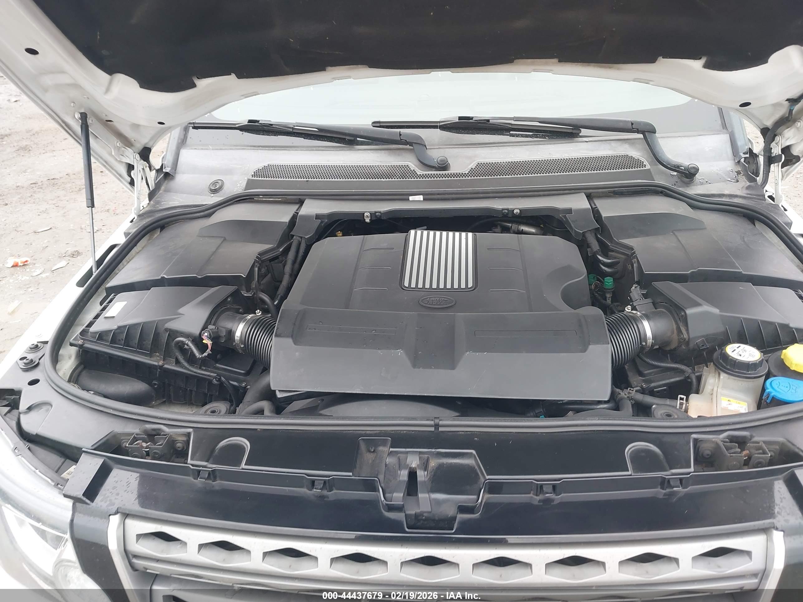 LAND ROVER image 10