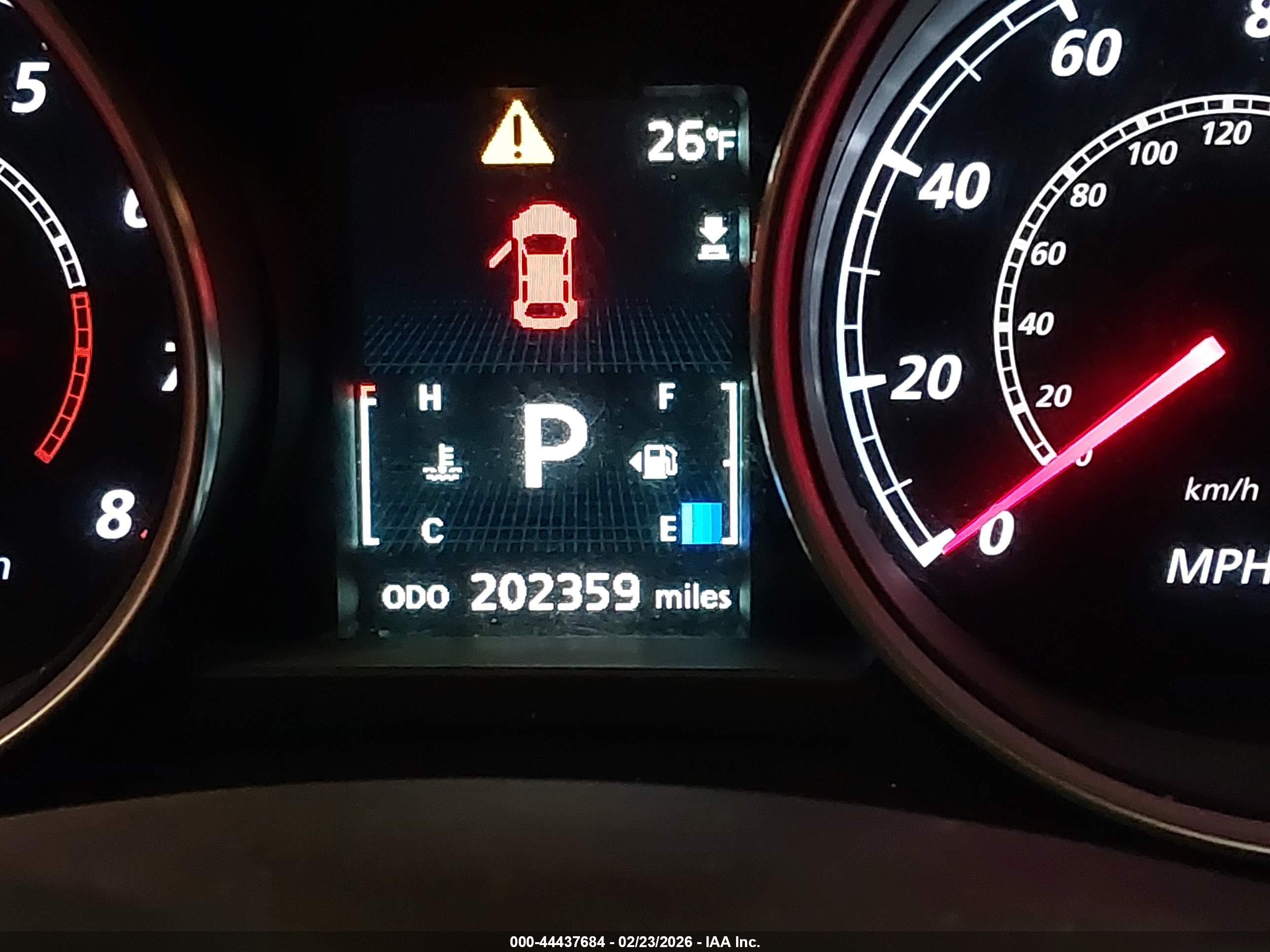 MITSUBISHI OUTLANDER image 7