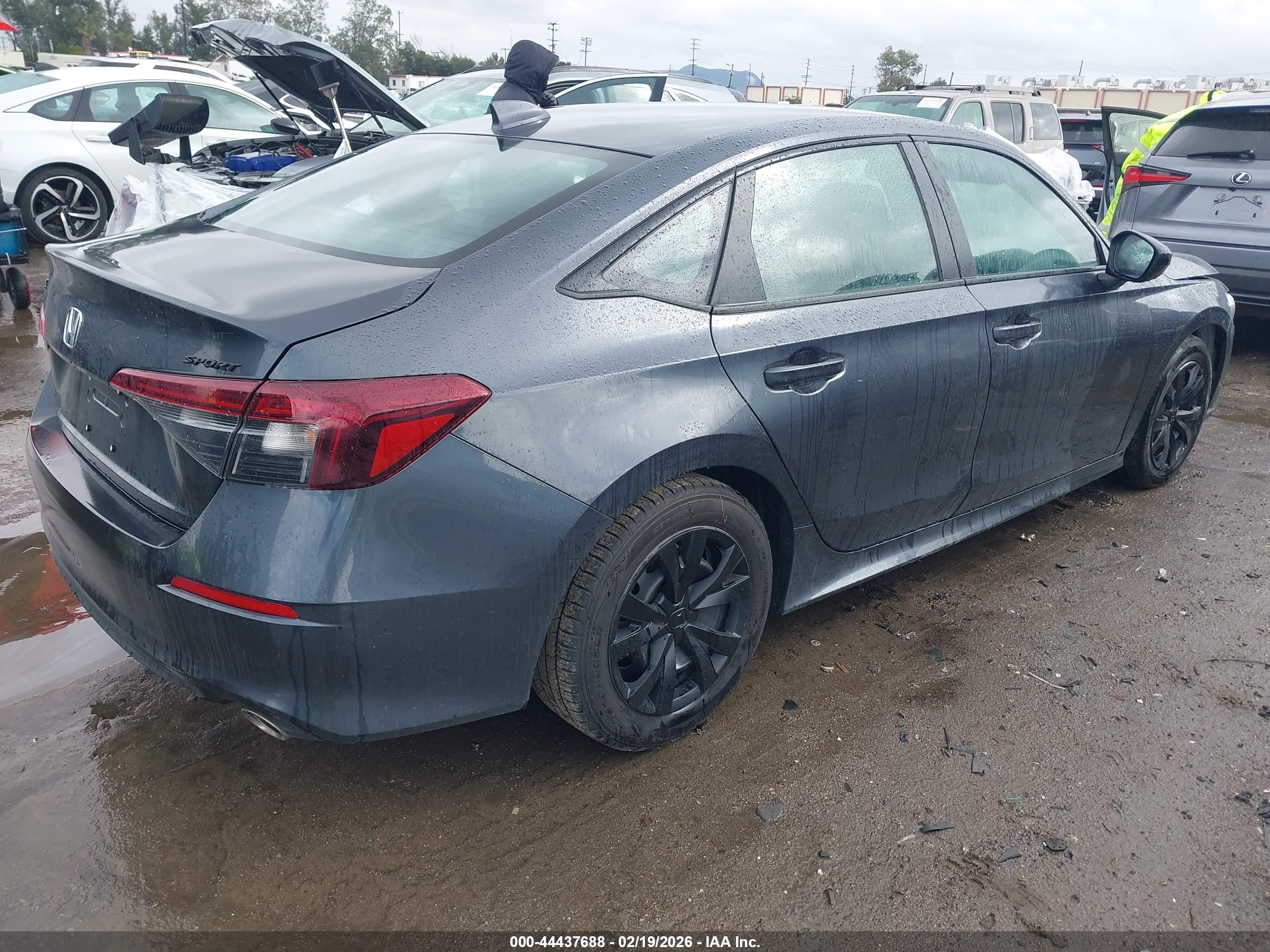 HONDA CIVIC image 4