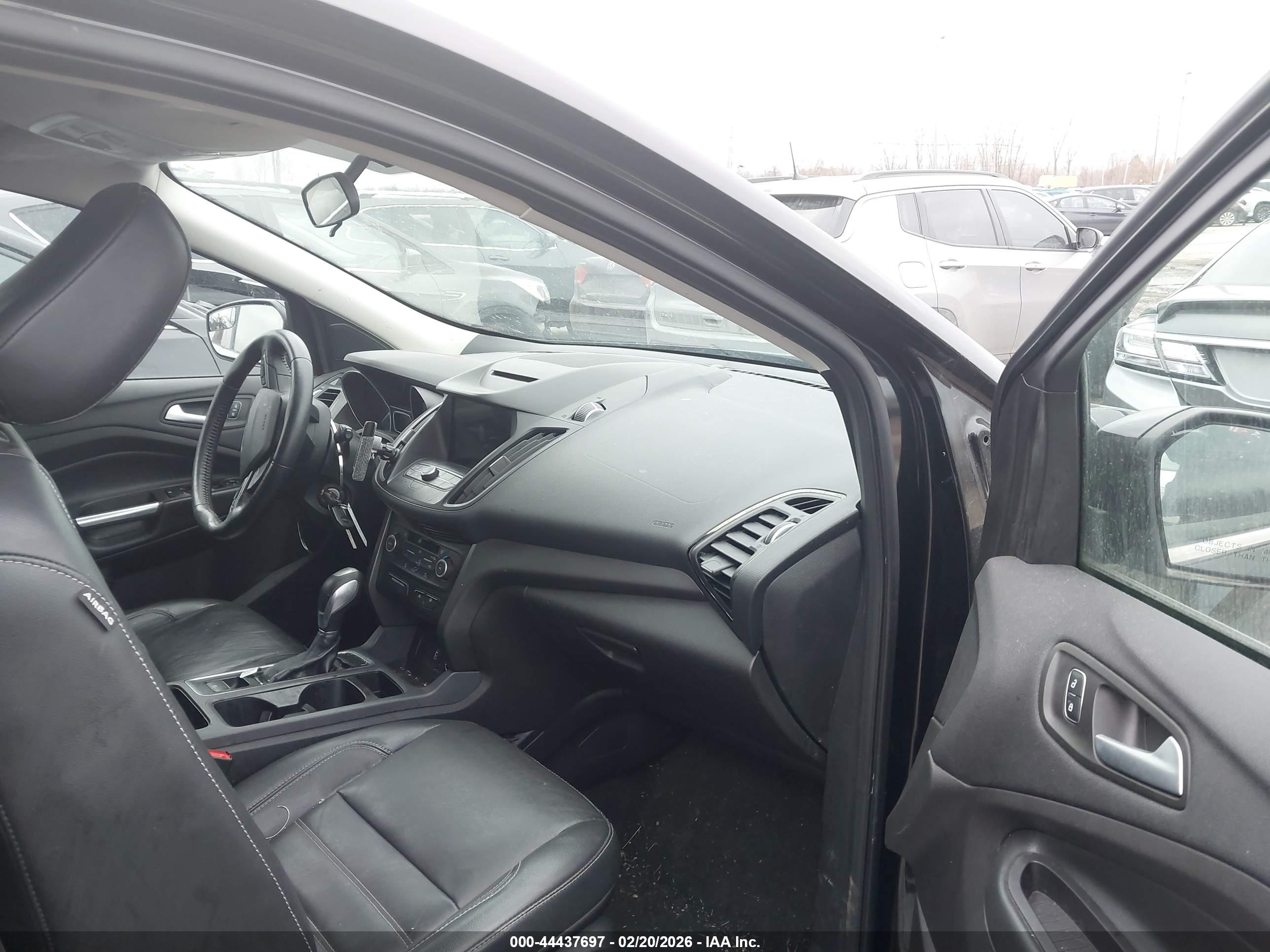 FORD ESCAPE image 5