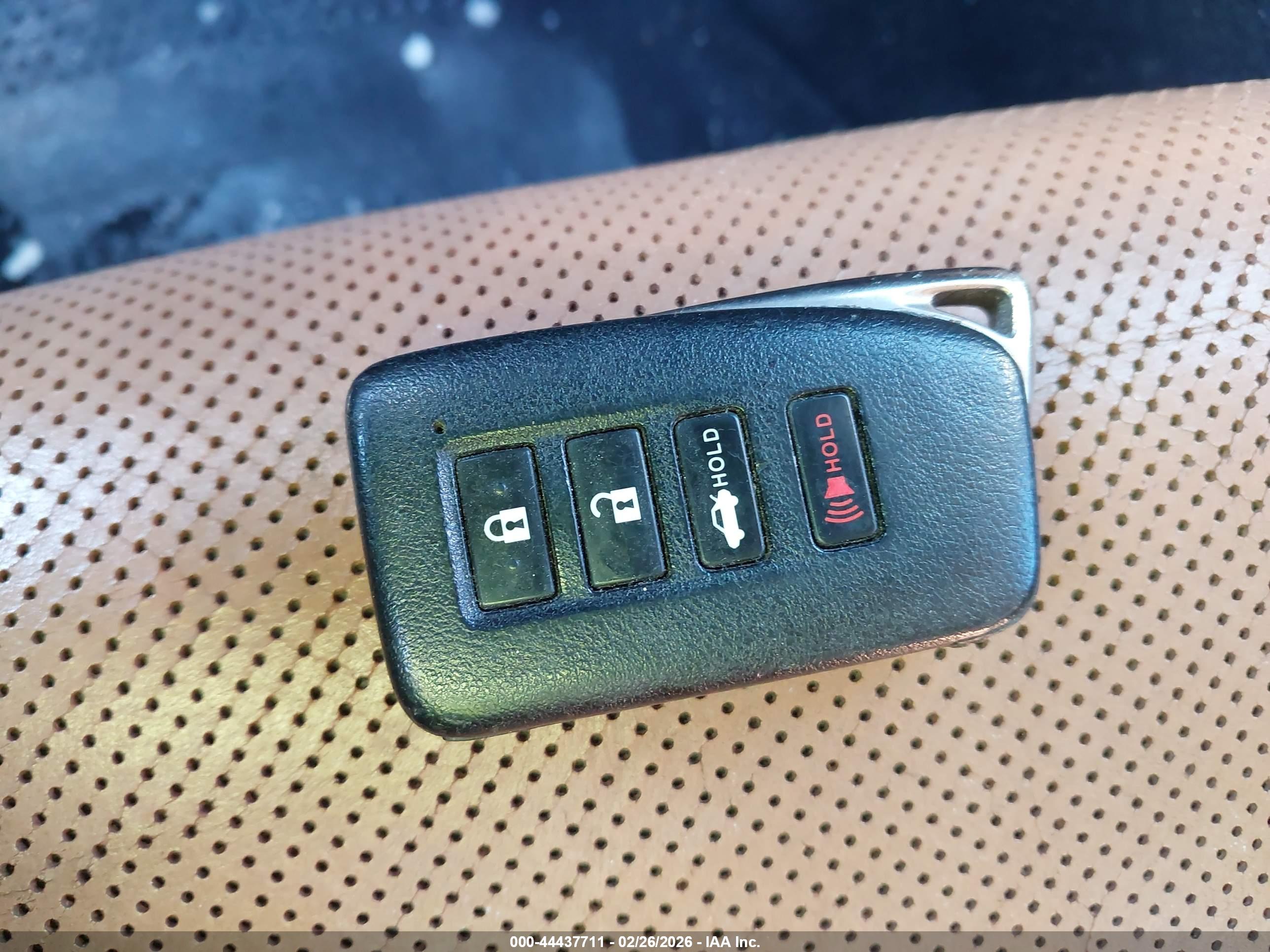 LEXUS GS image 11