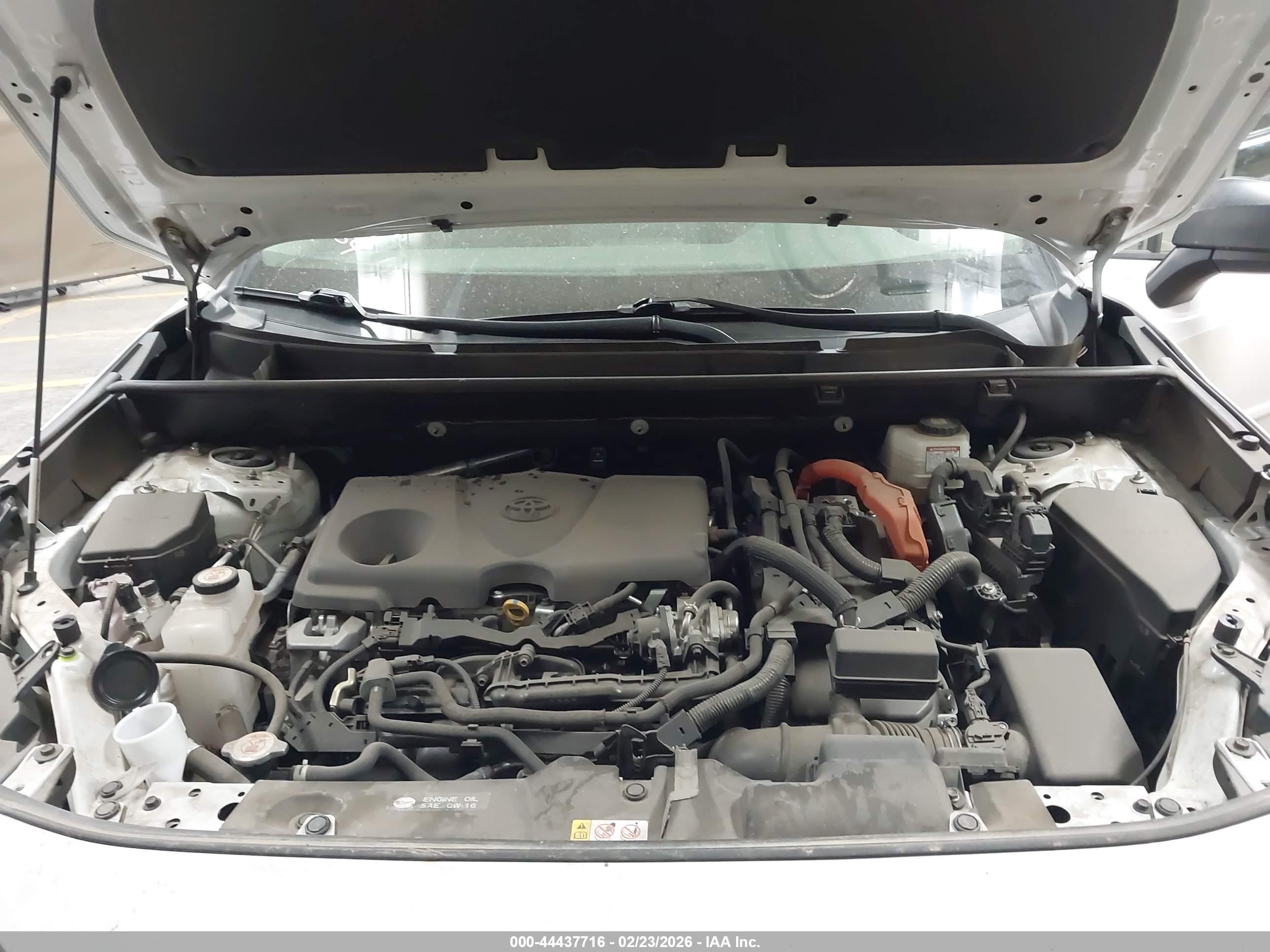 TOYOTA RAV4 image 10