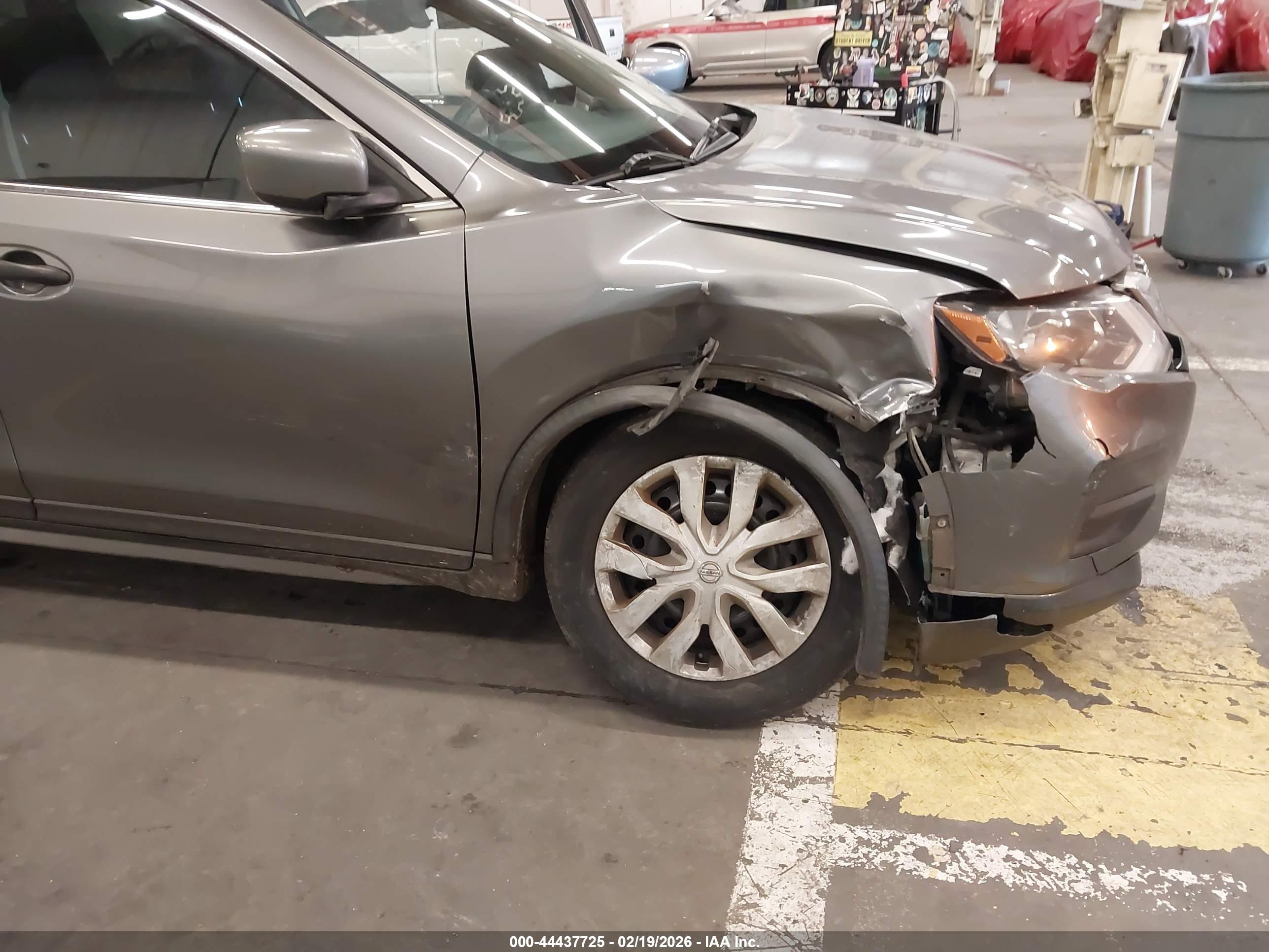 NISSAN ROGUE image 6