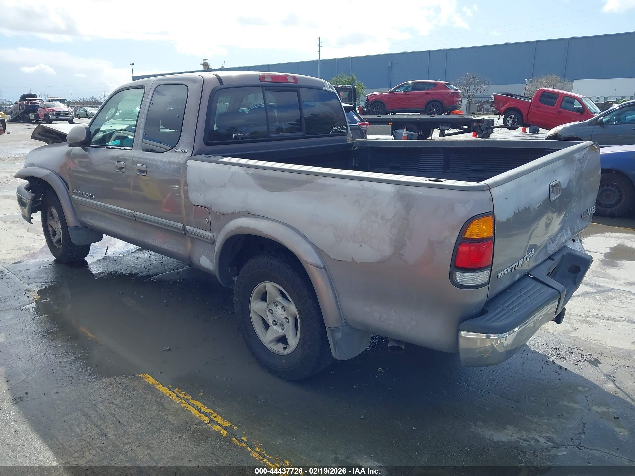 TOYOTA TUNDRA image 3