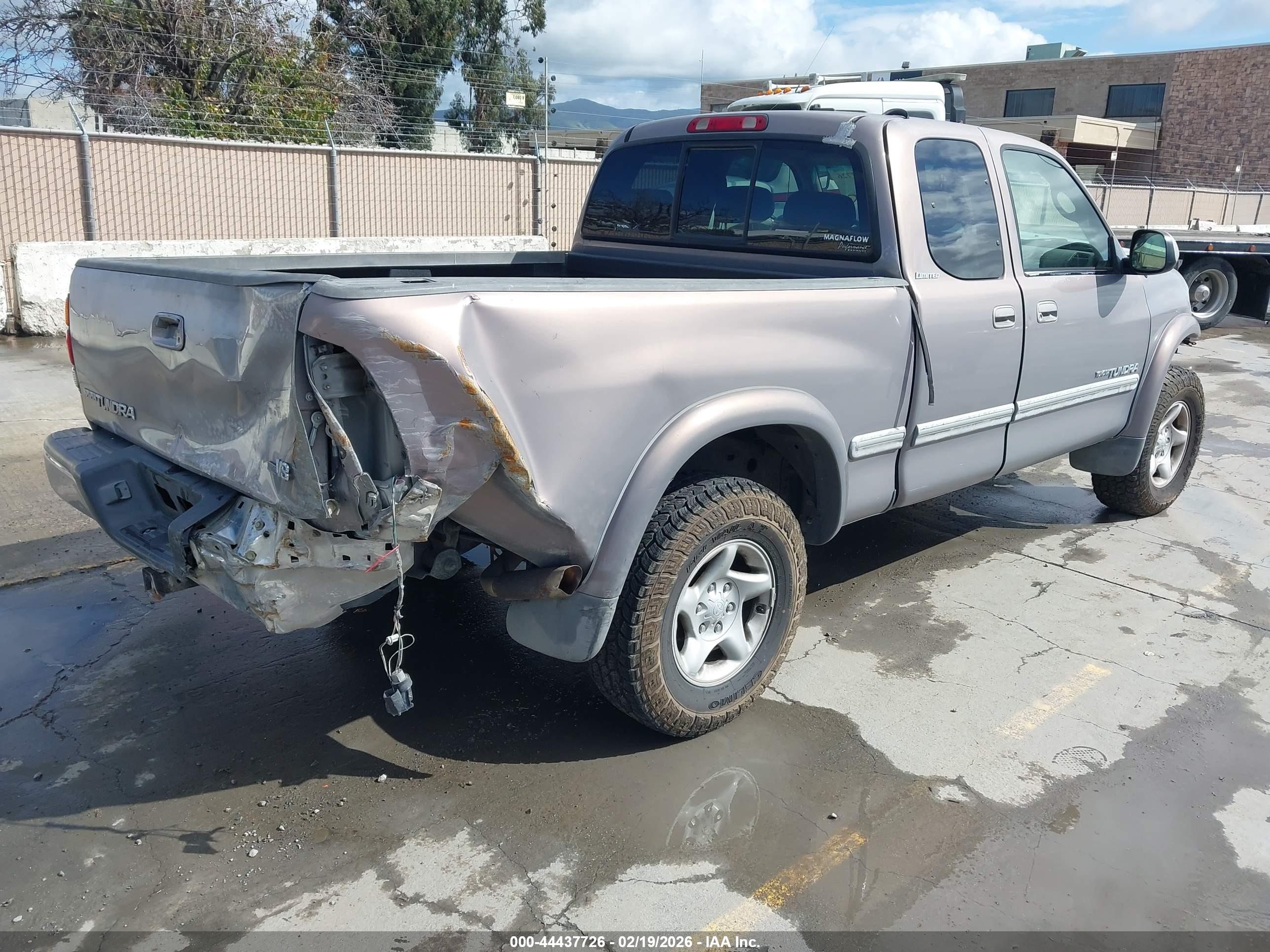 TOYOTA TUNDRA image 4