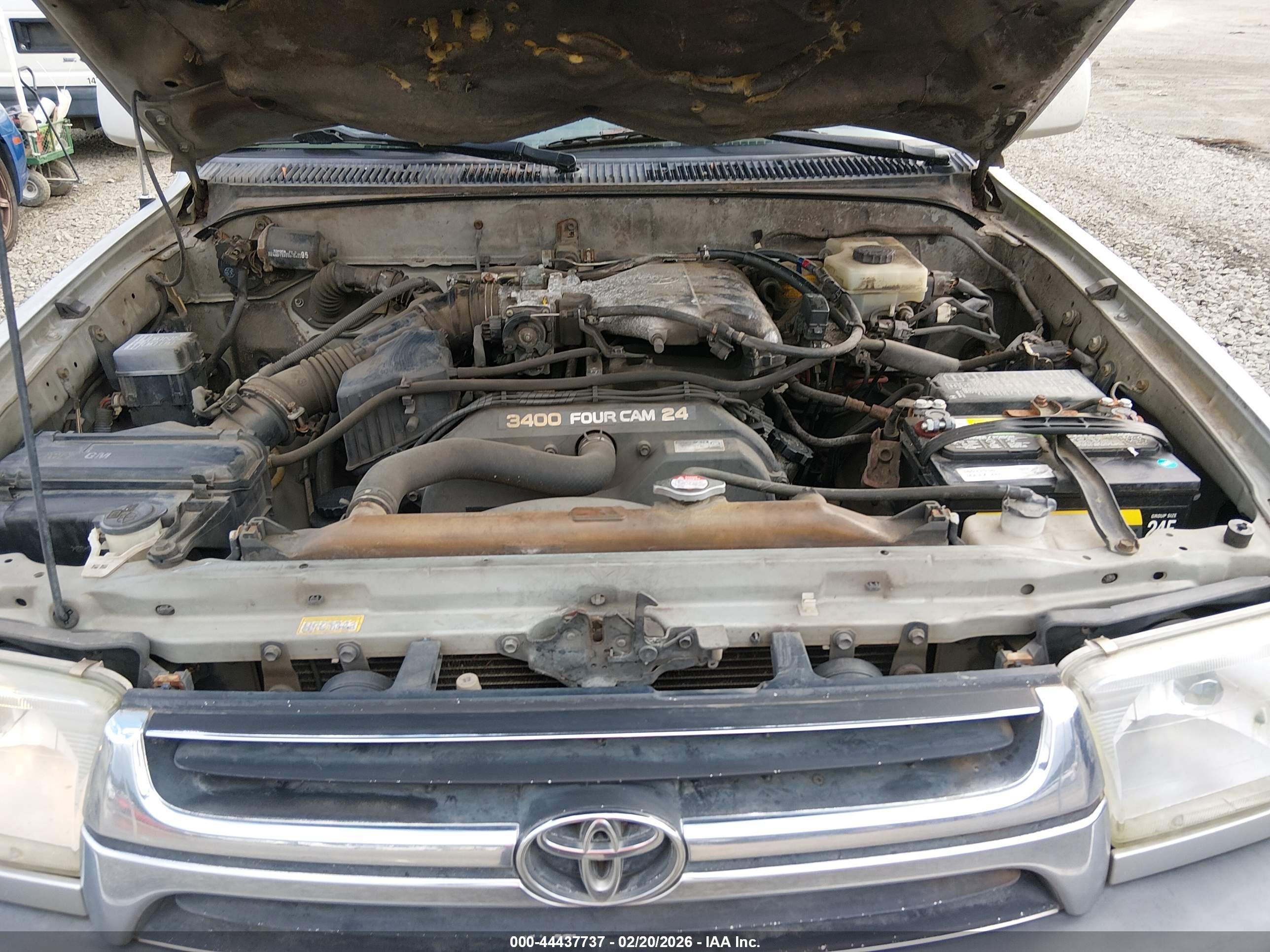 TOYOTA 4RUNNER image 10