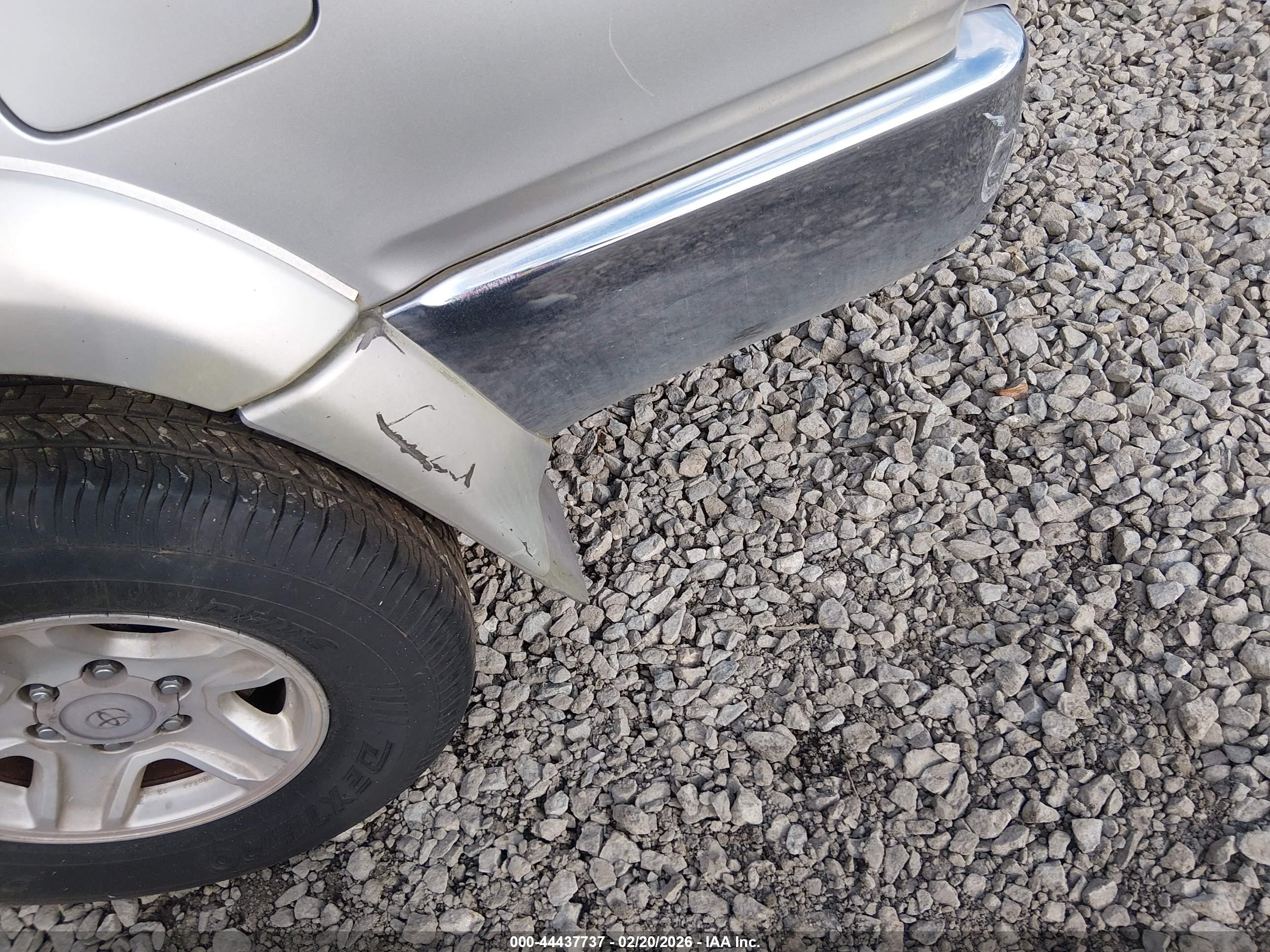 TOYOTA 4RUNNER image 6