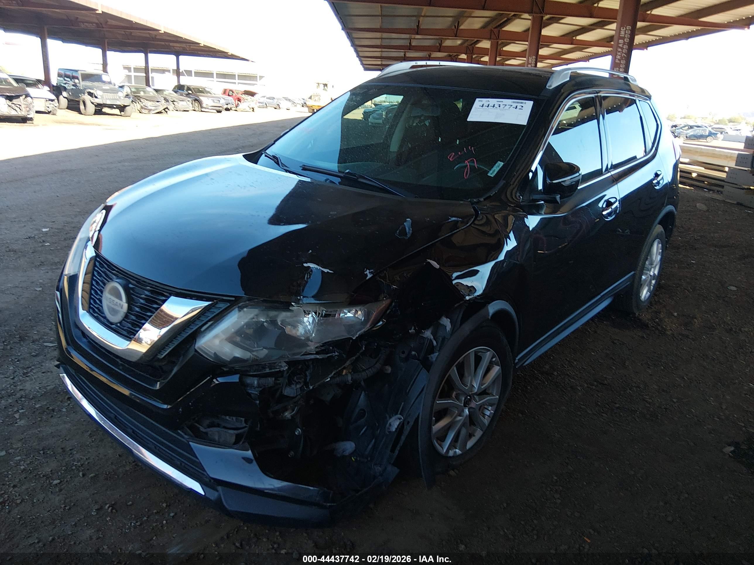 NISSAN ROGUE image 6