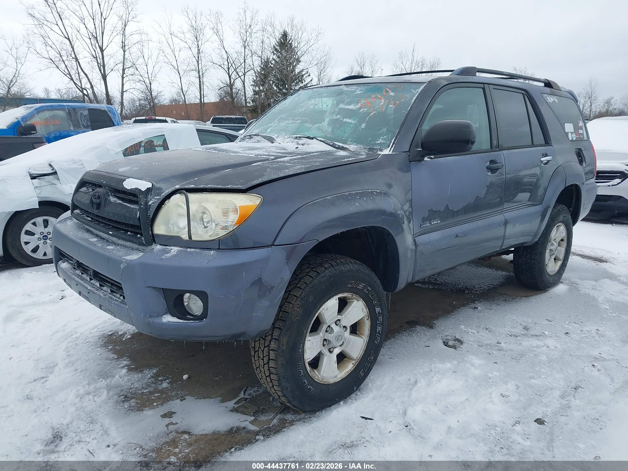 TOYOTA 4RUNNER image 2