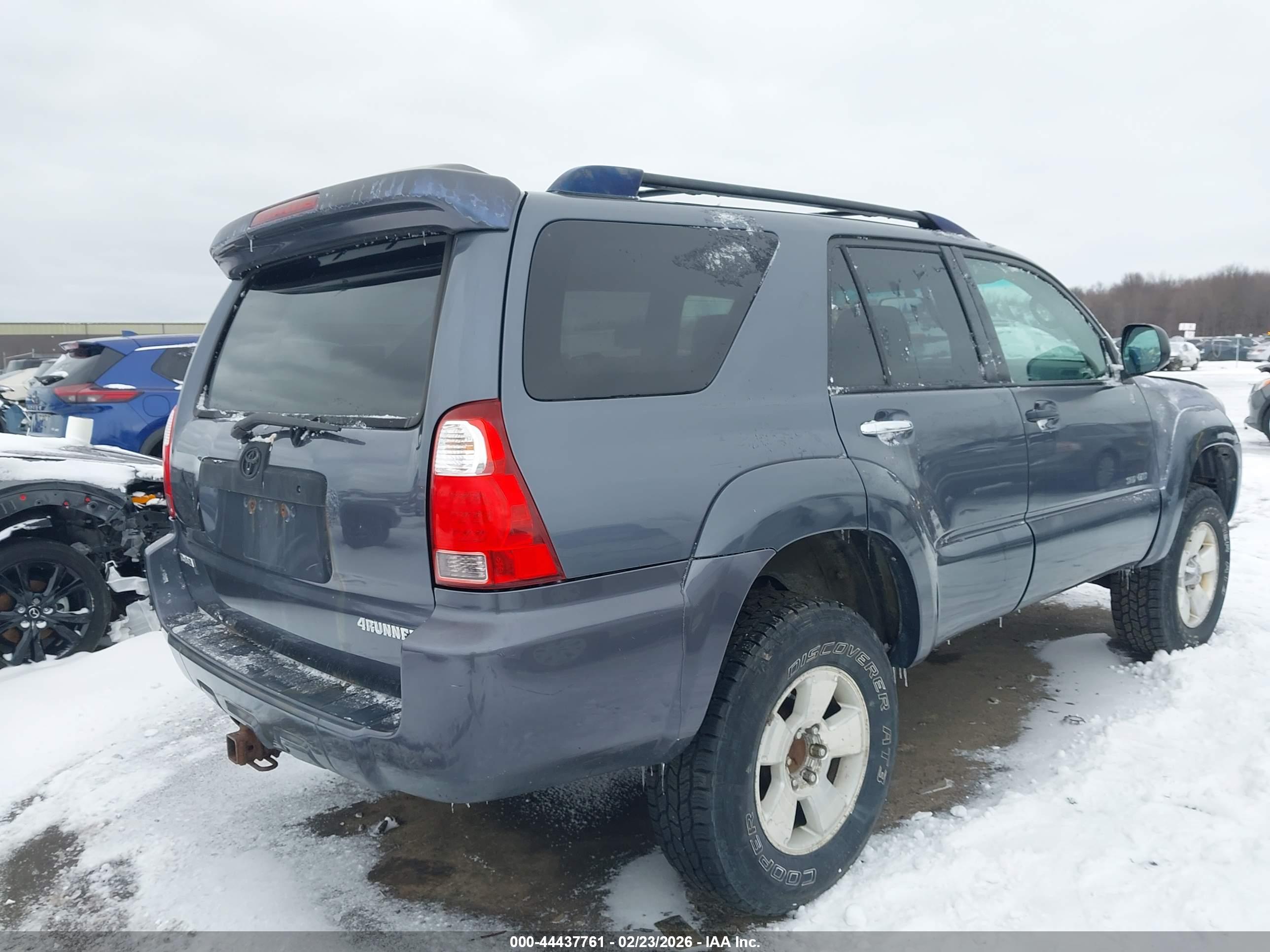 TOYOTA 4RUNNER image 4