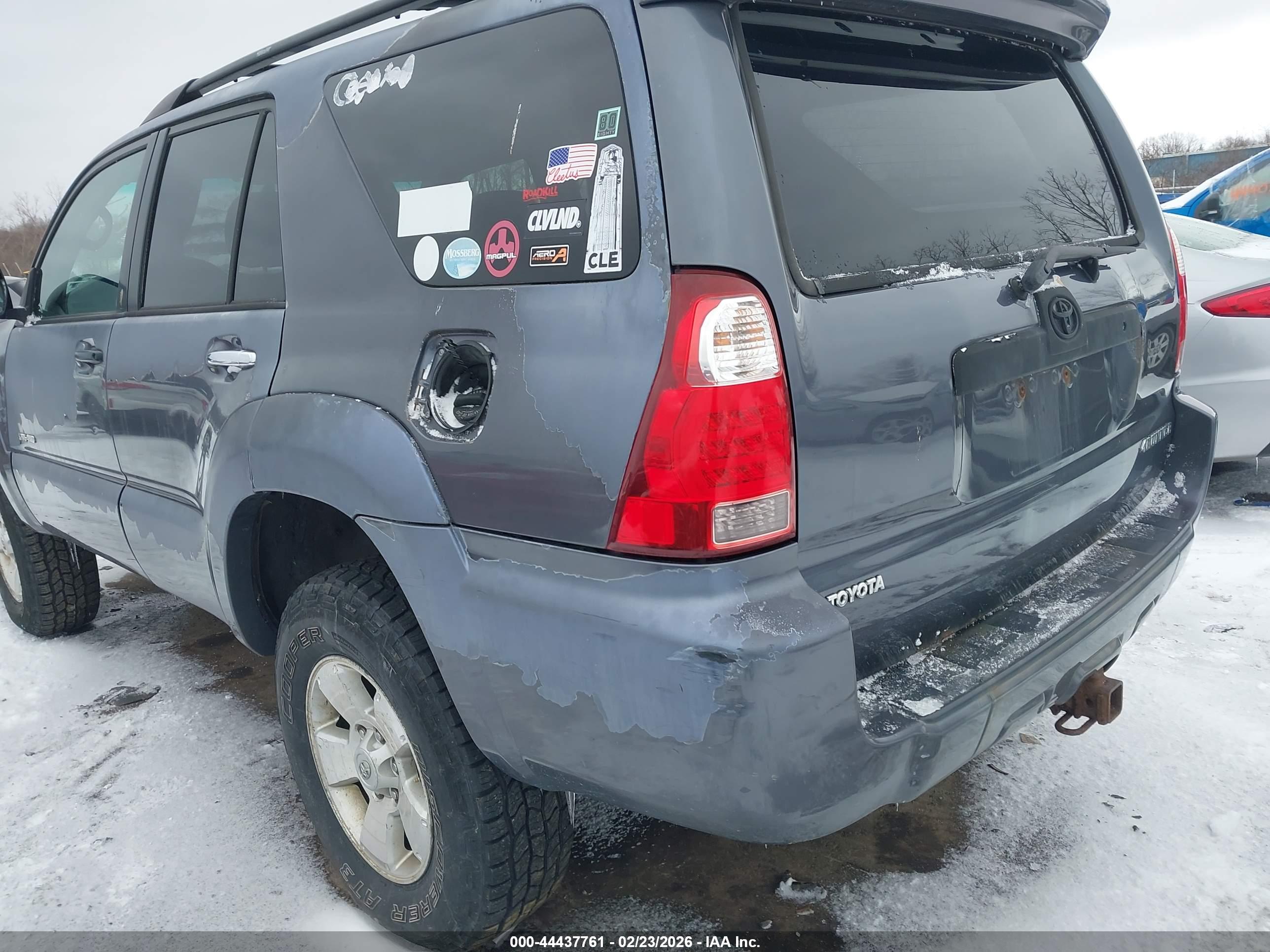 TOYOTA 4RUNNER image 6