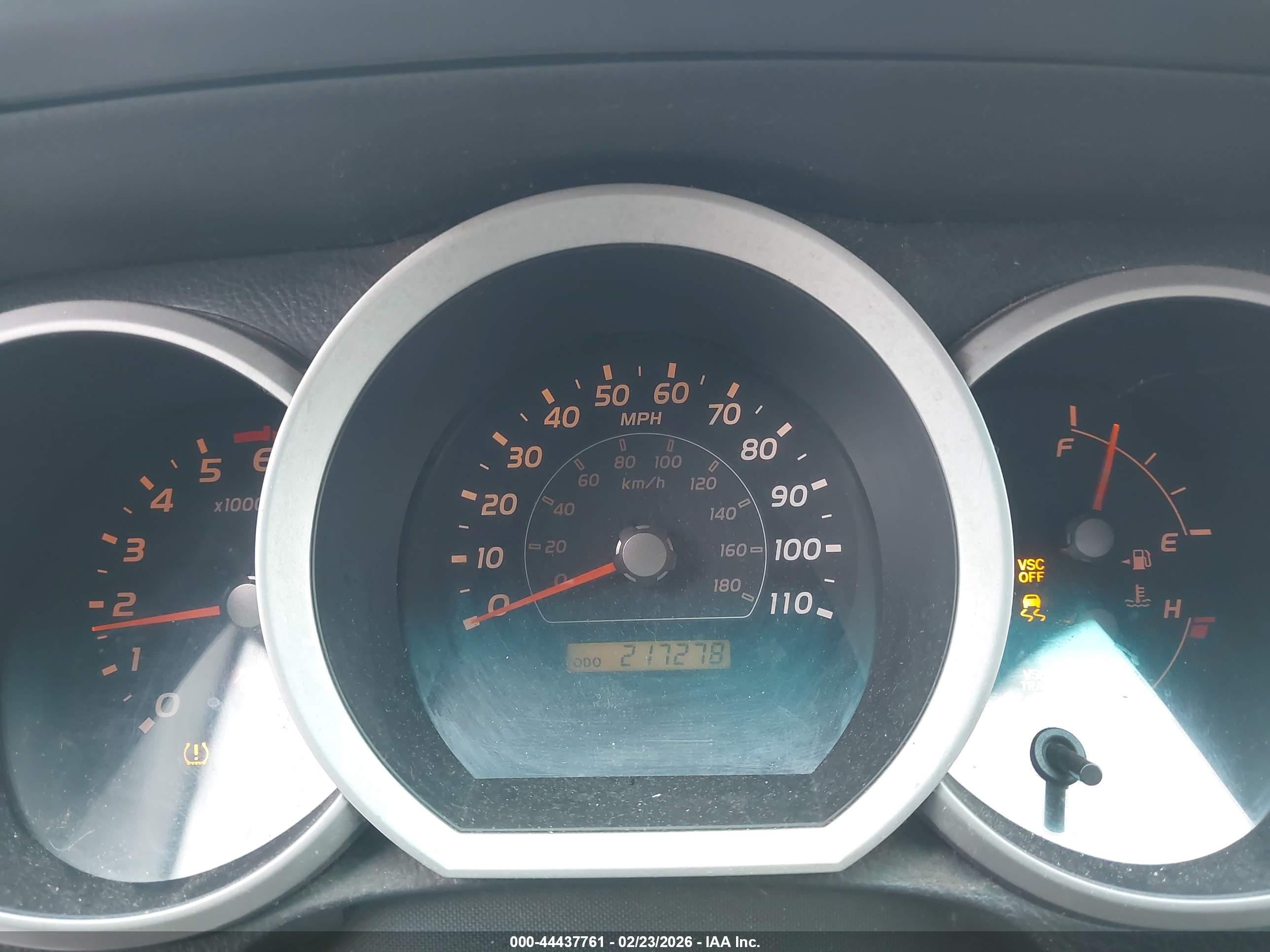 TOYOTA 4RUNNER image 7