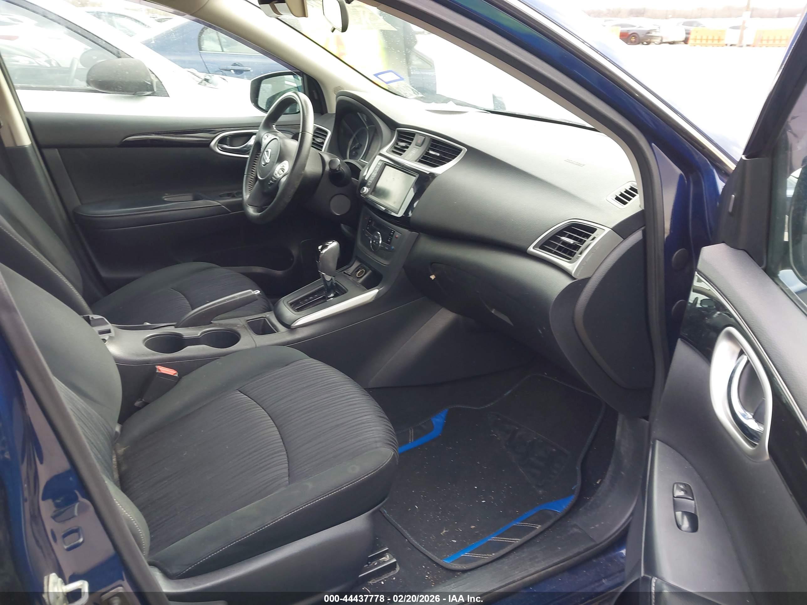 NISSAN SENTRA image 5