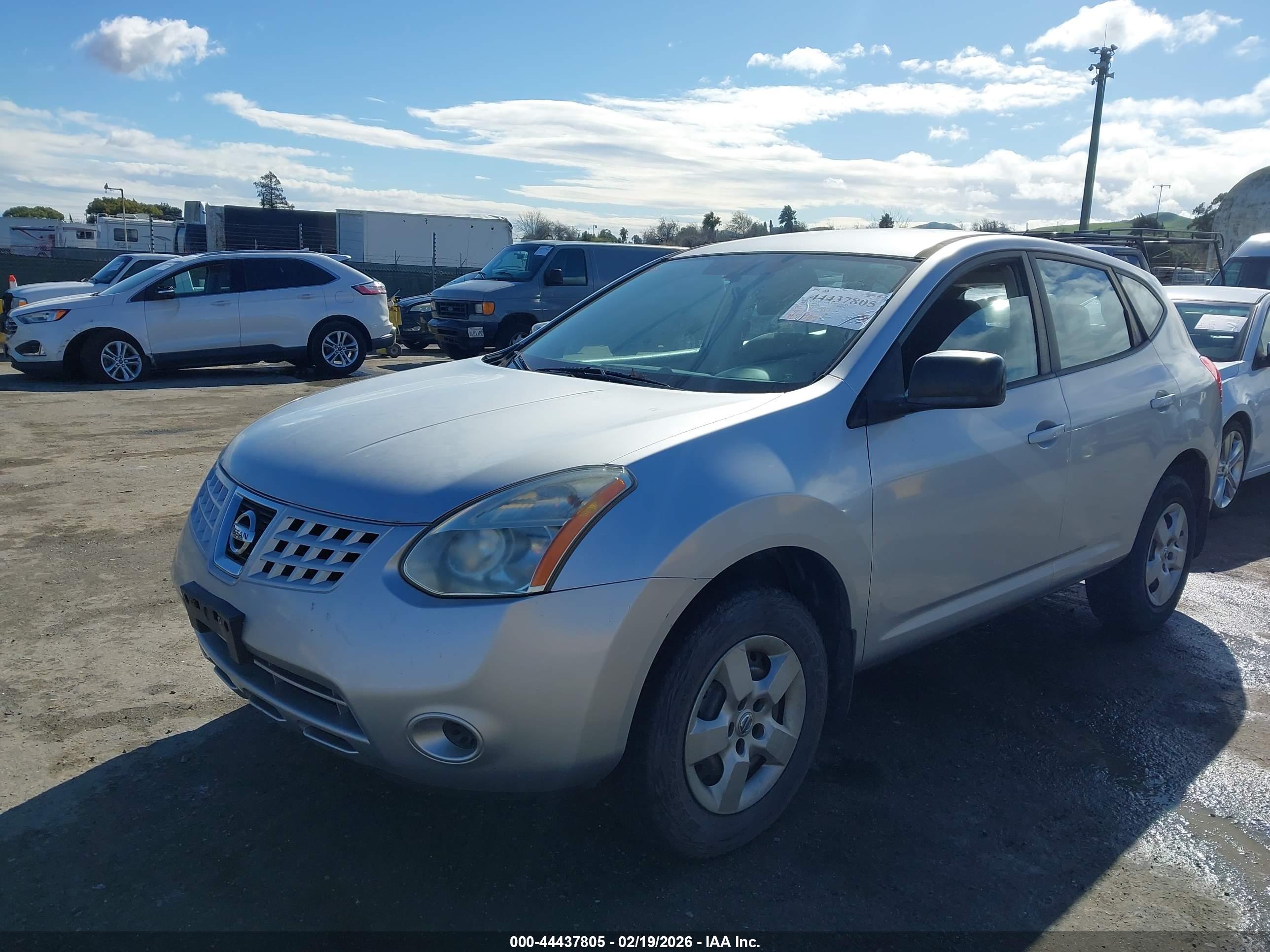 NISSAN ROGUE image 2