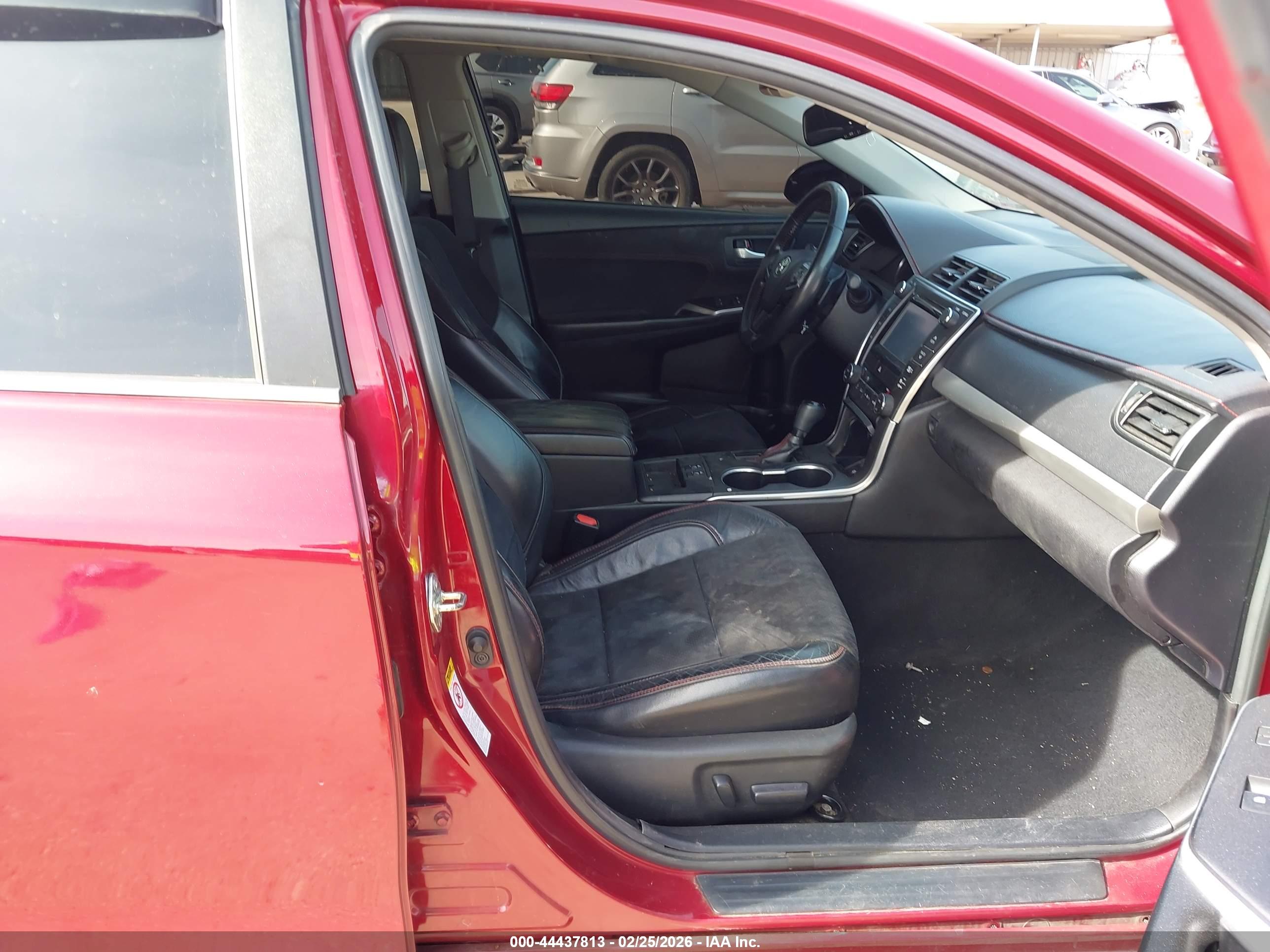 TOYOTA CAMRY image 5
