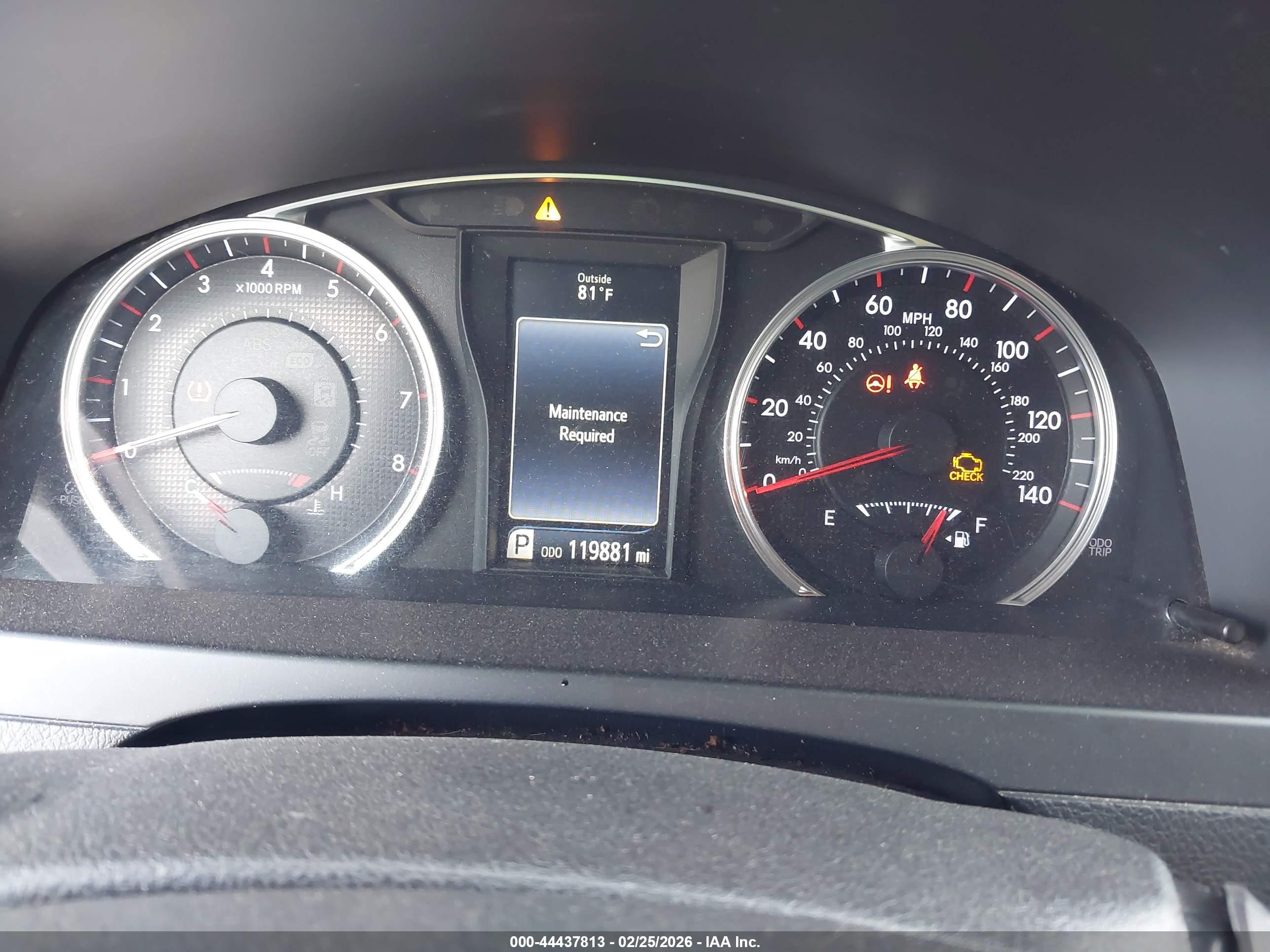 TOYOTA CAMRY image 7