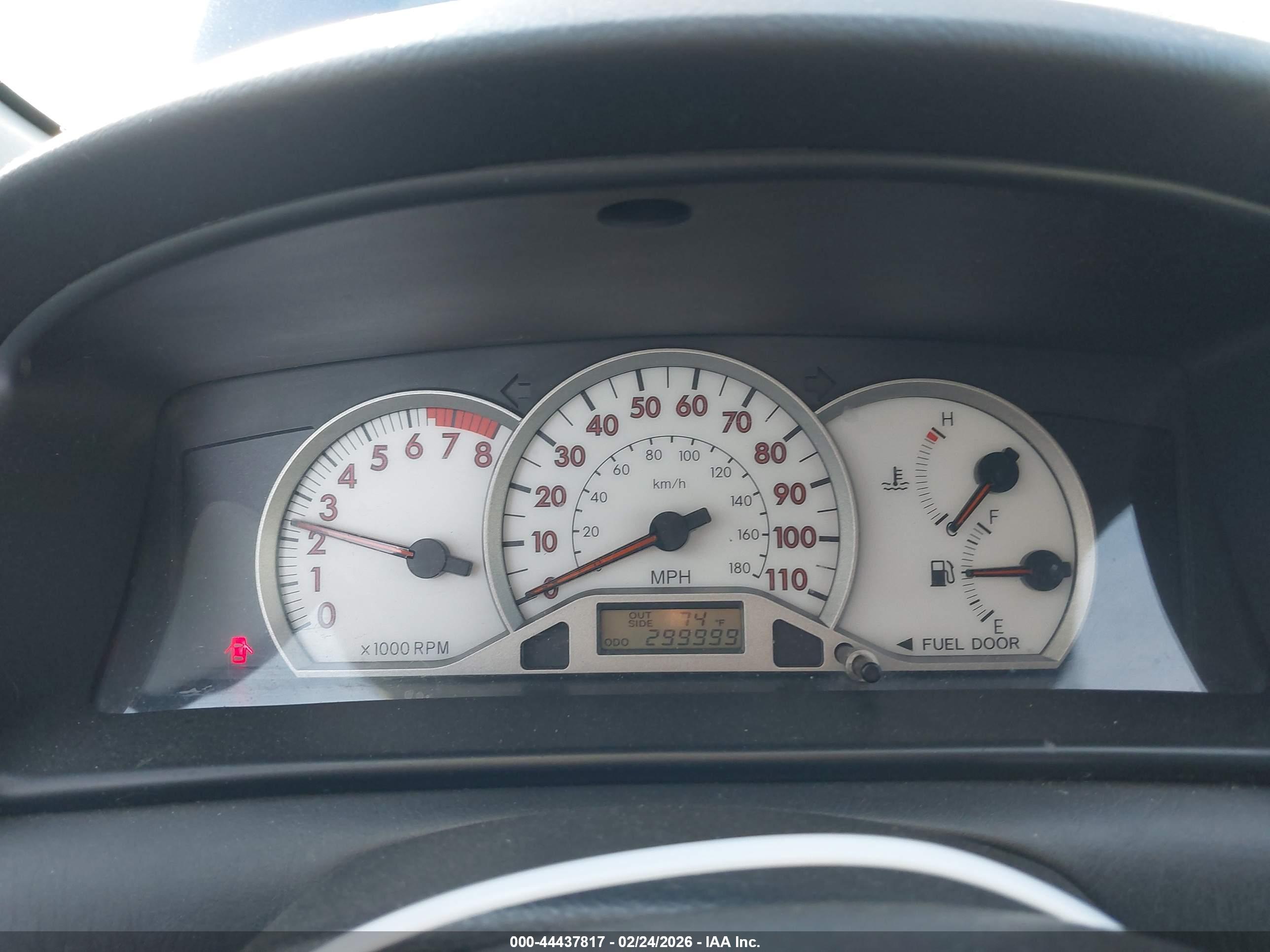 TOYOTA COROLLA image 7