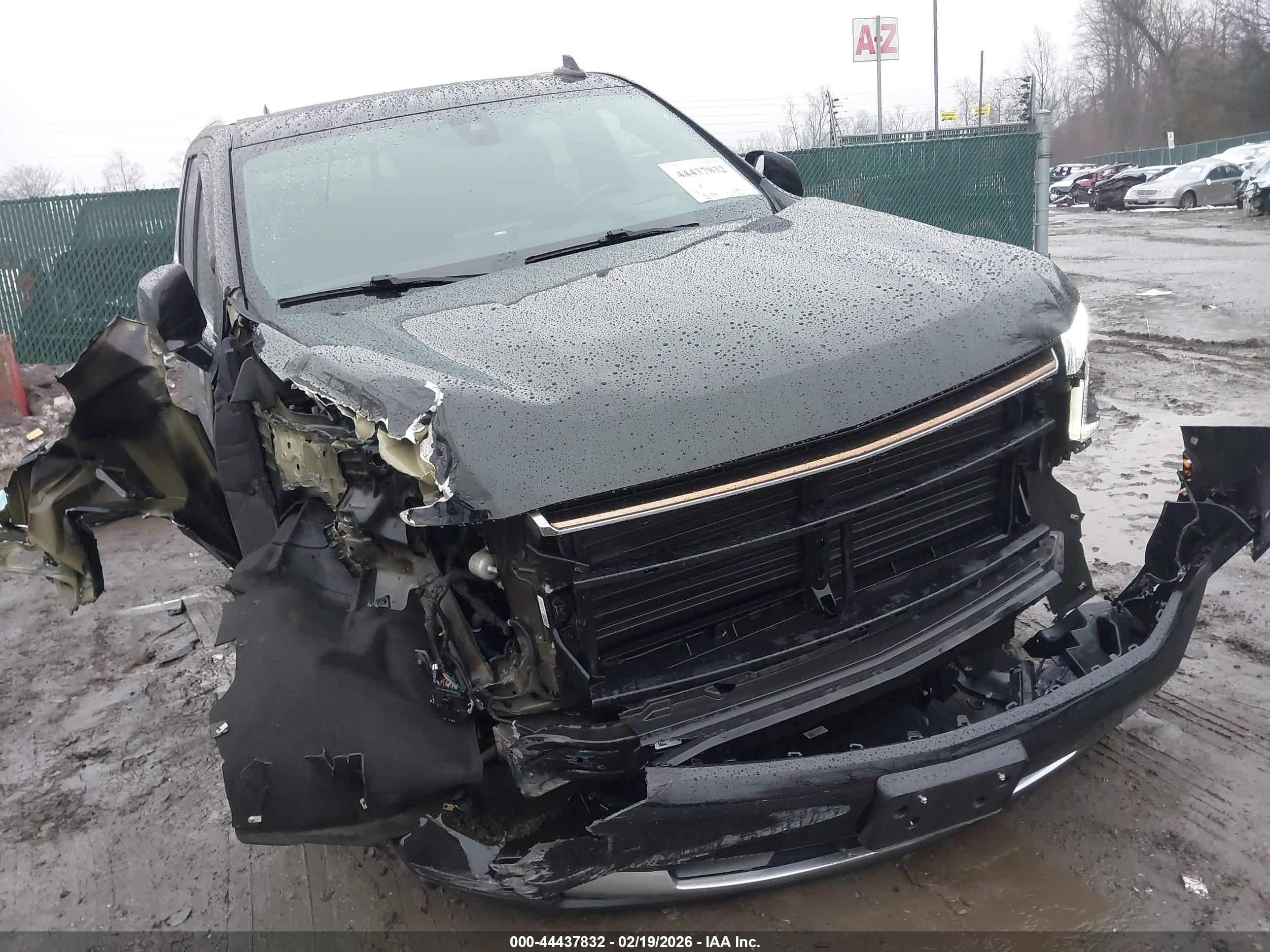 CHEVROLET TAHOE image 6