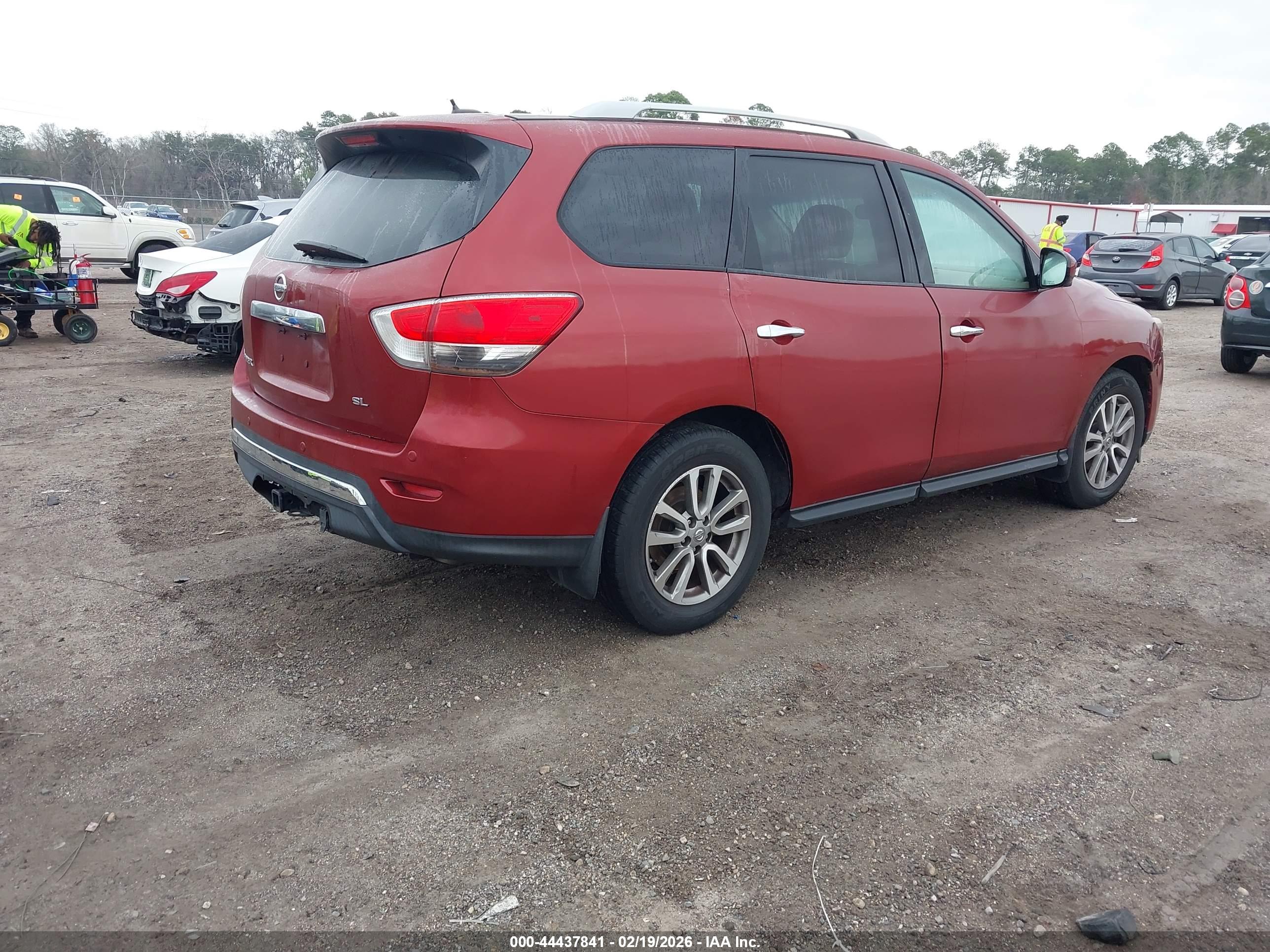 NISSAN PATHFINDER image 4