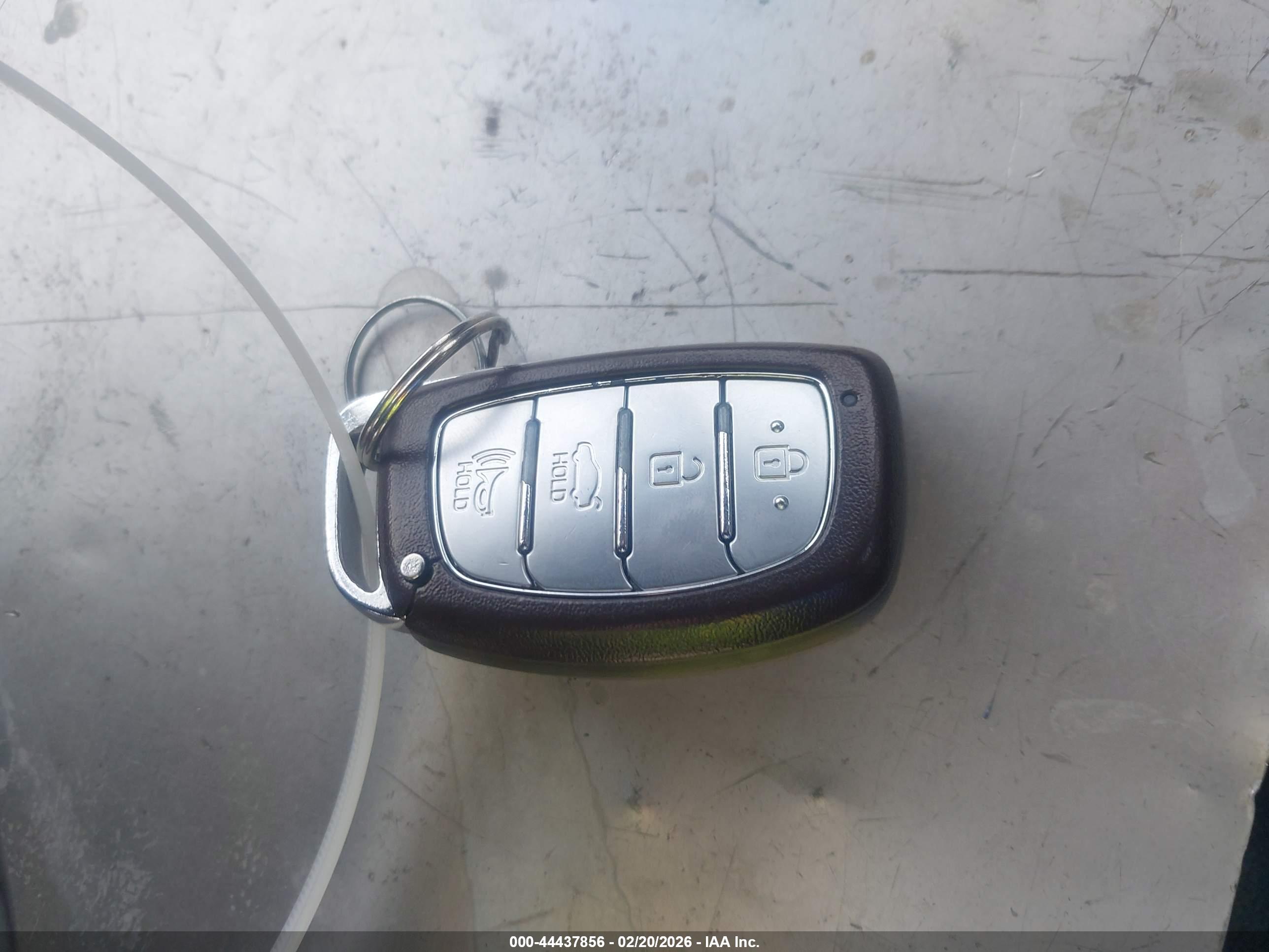 HYUNDAI SONATA image 11