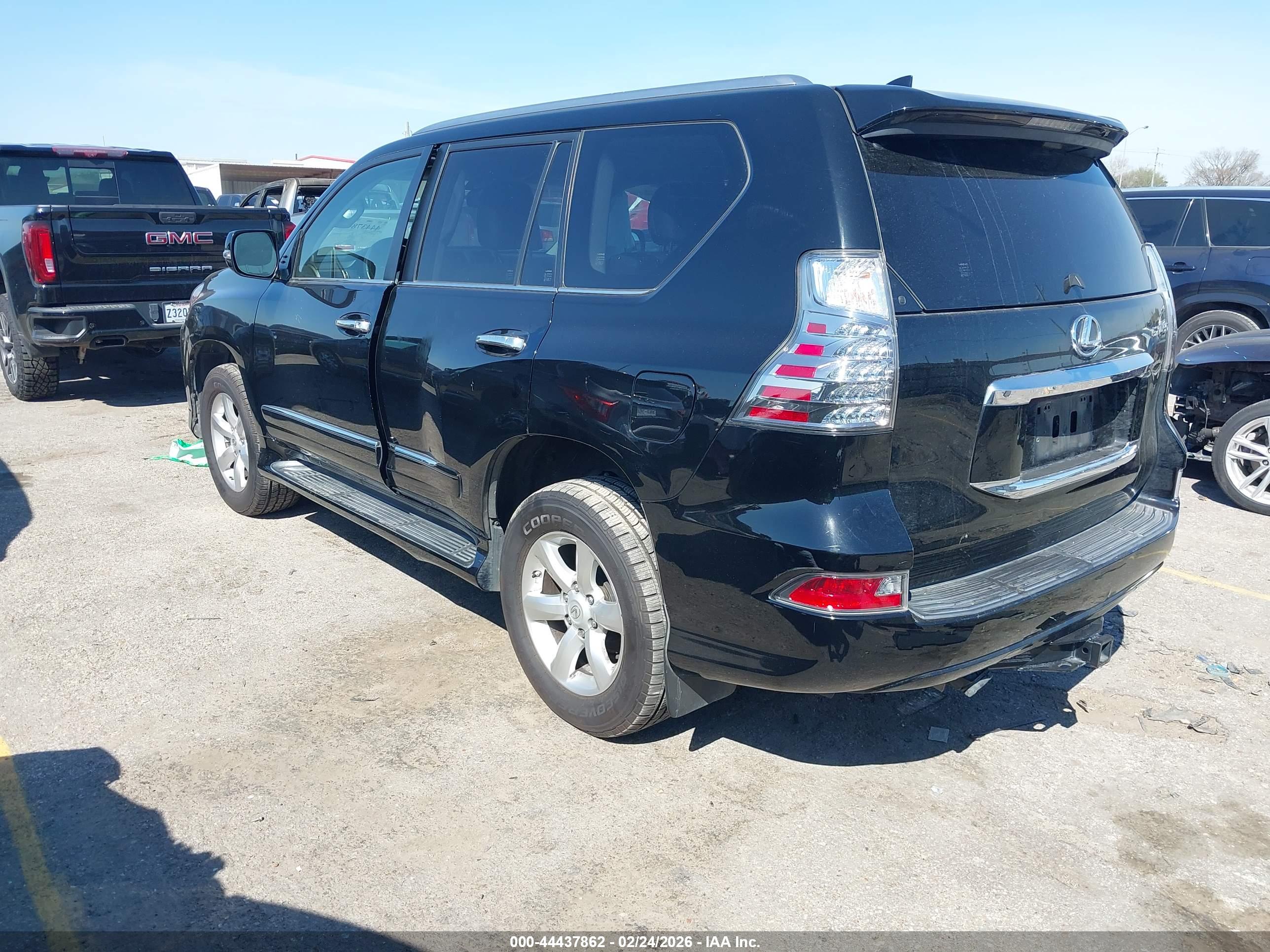 LEXUS GX image 3