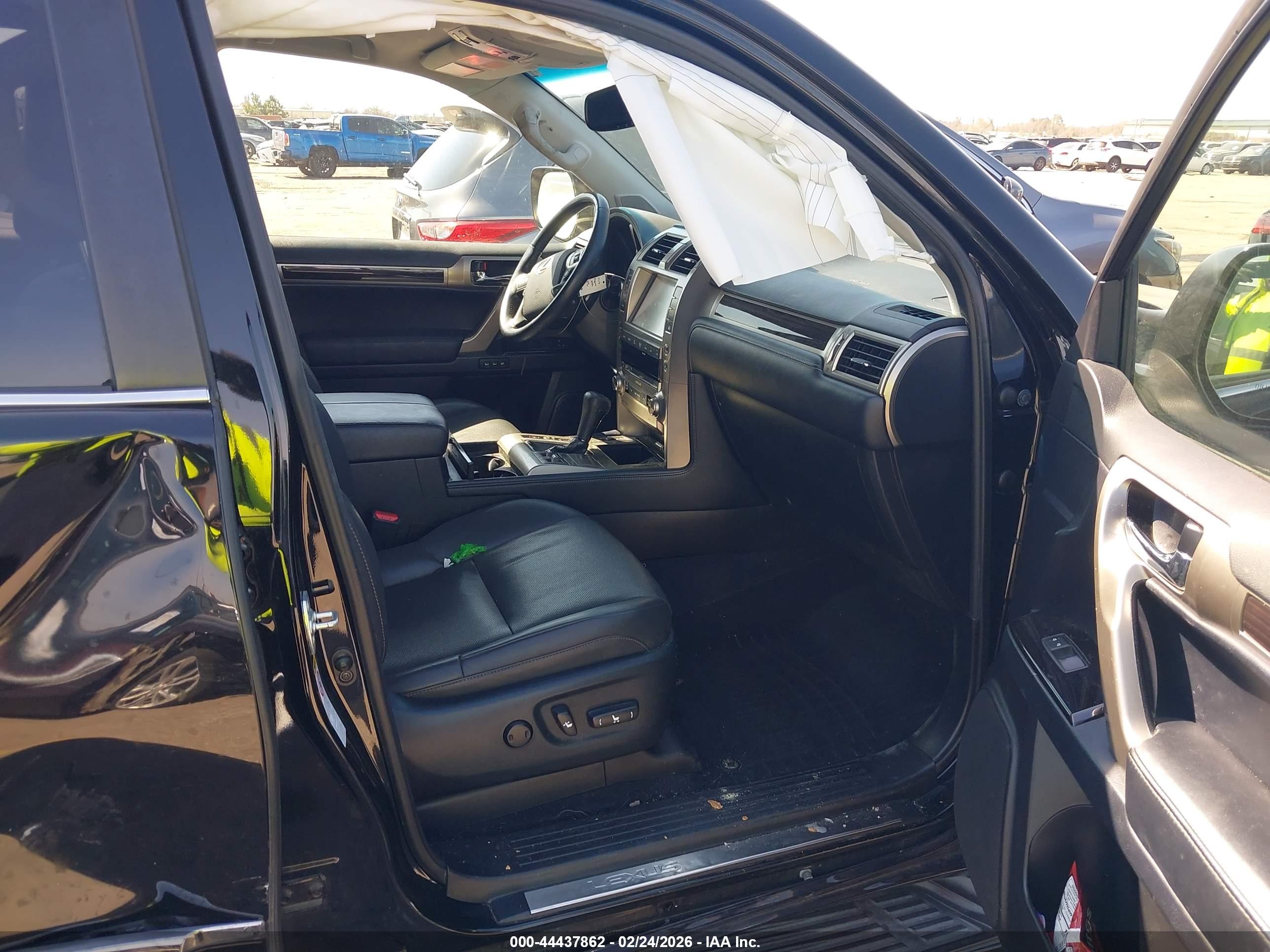 LEXUS GX image 5
