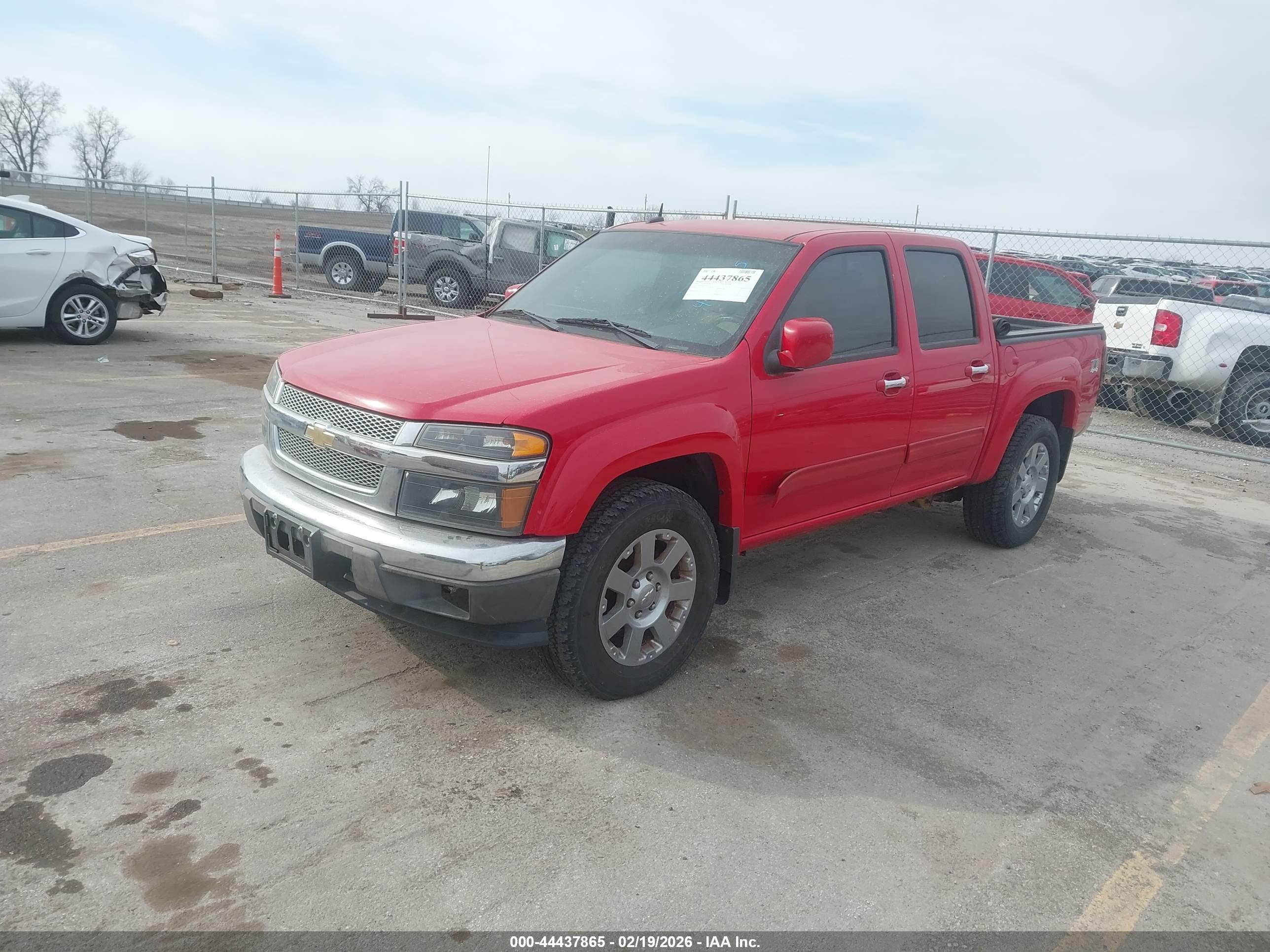 CHEVROLET COLORADO image 2