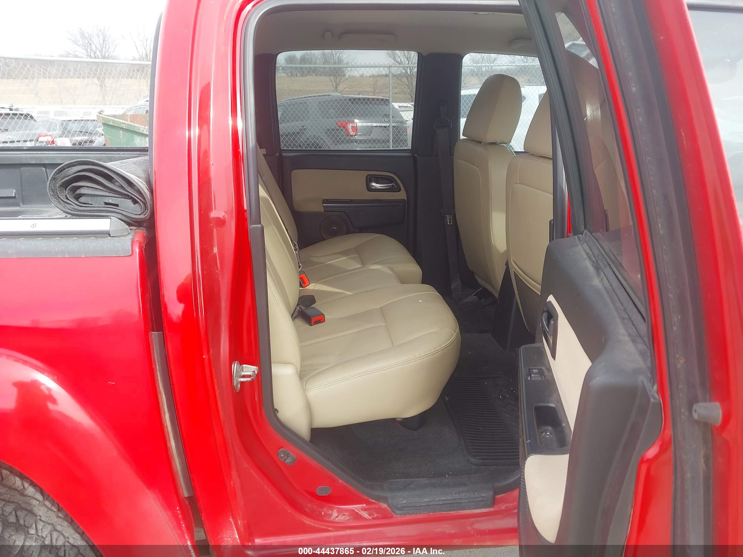 CHEVROLET COLORADO image 8