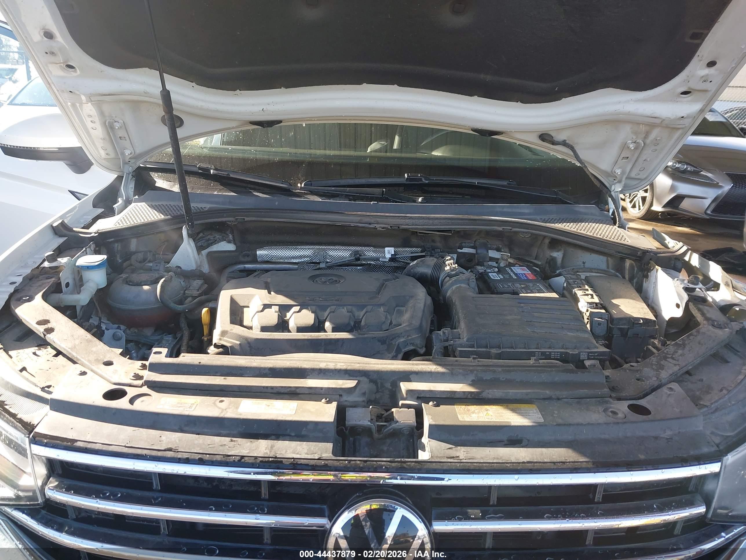 VOLKSWAGEN TIGUAN image 10