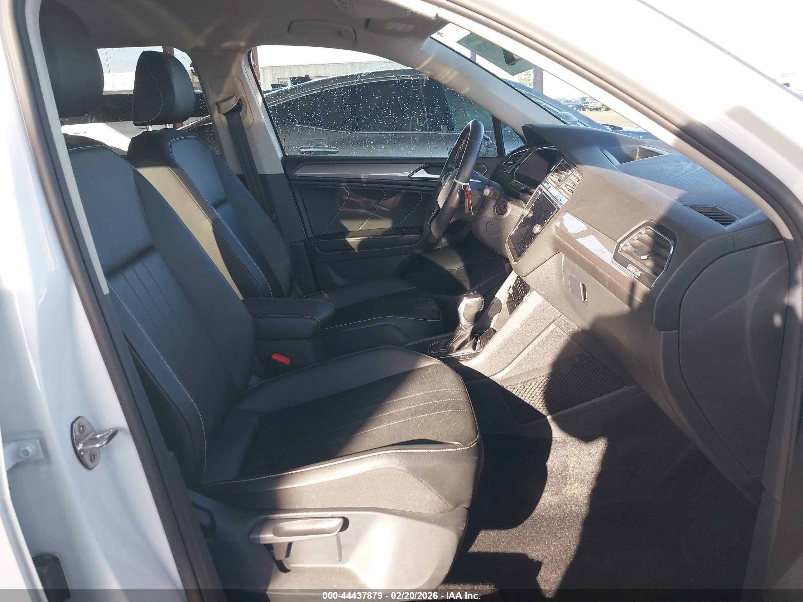 VOLKSWAGEN TIGUAN image 5