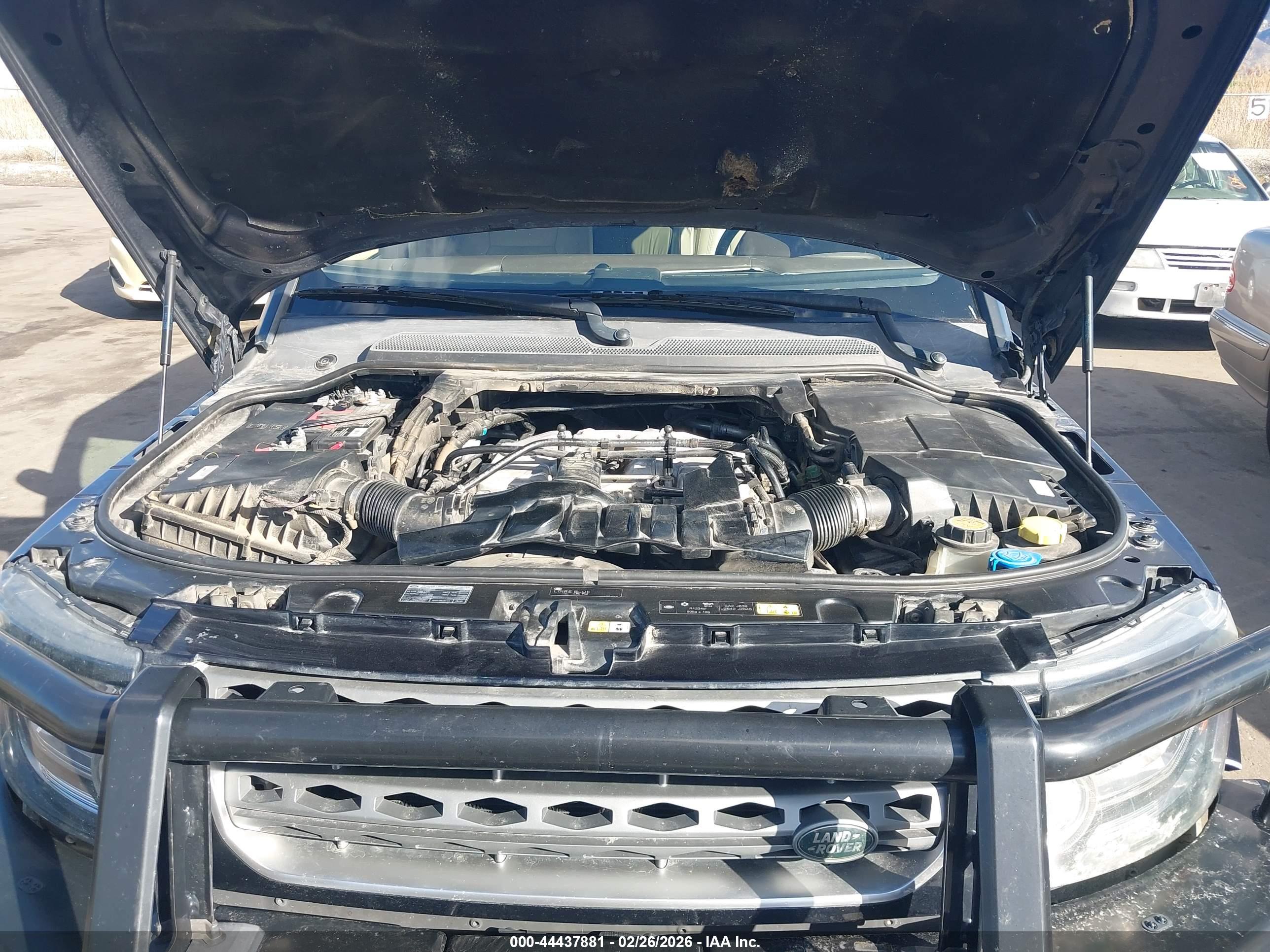 LAND ROVER image 10