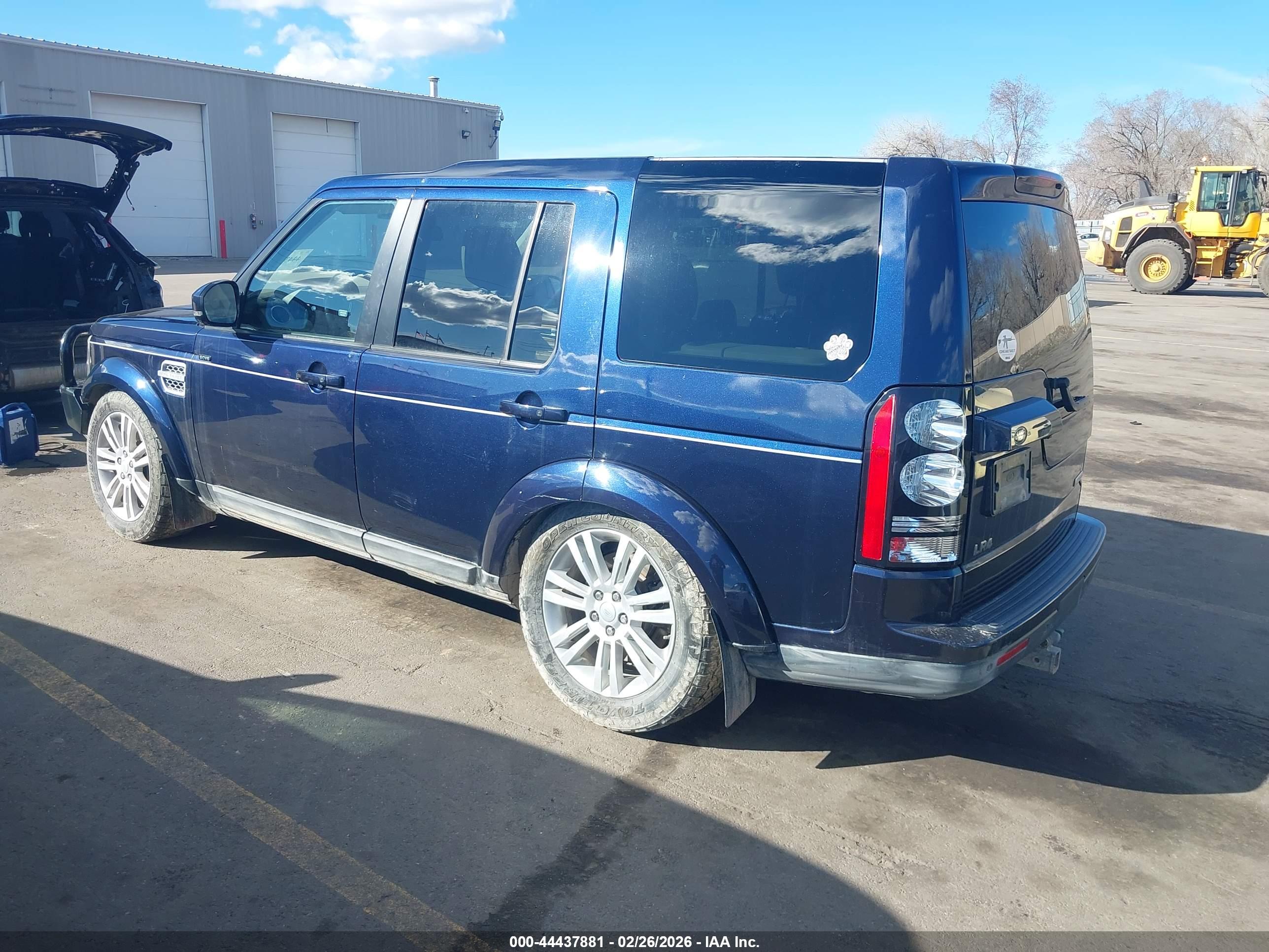 LAND ROVER image 3