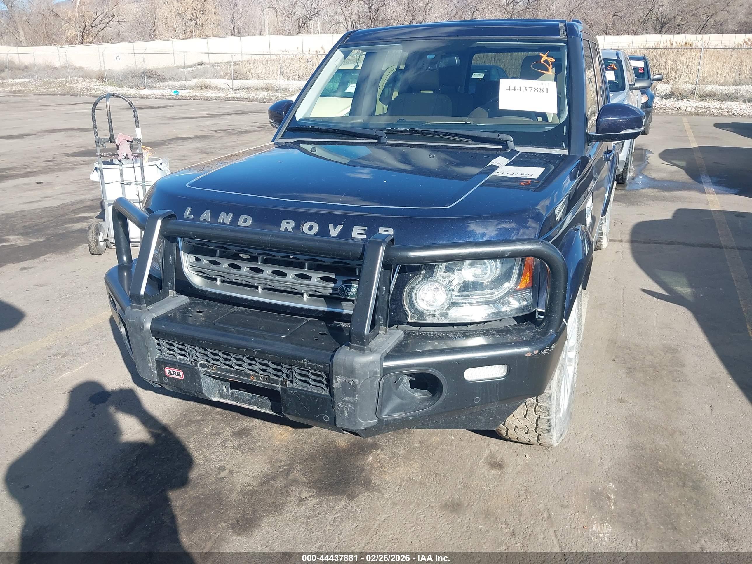 LAND ROVER image 6