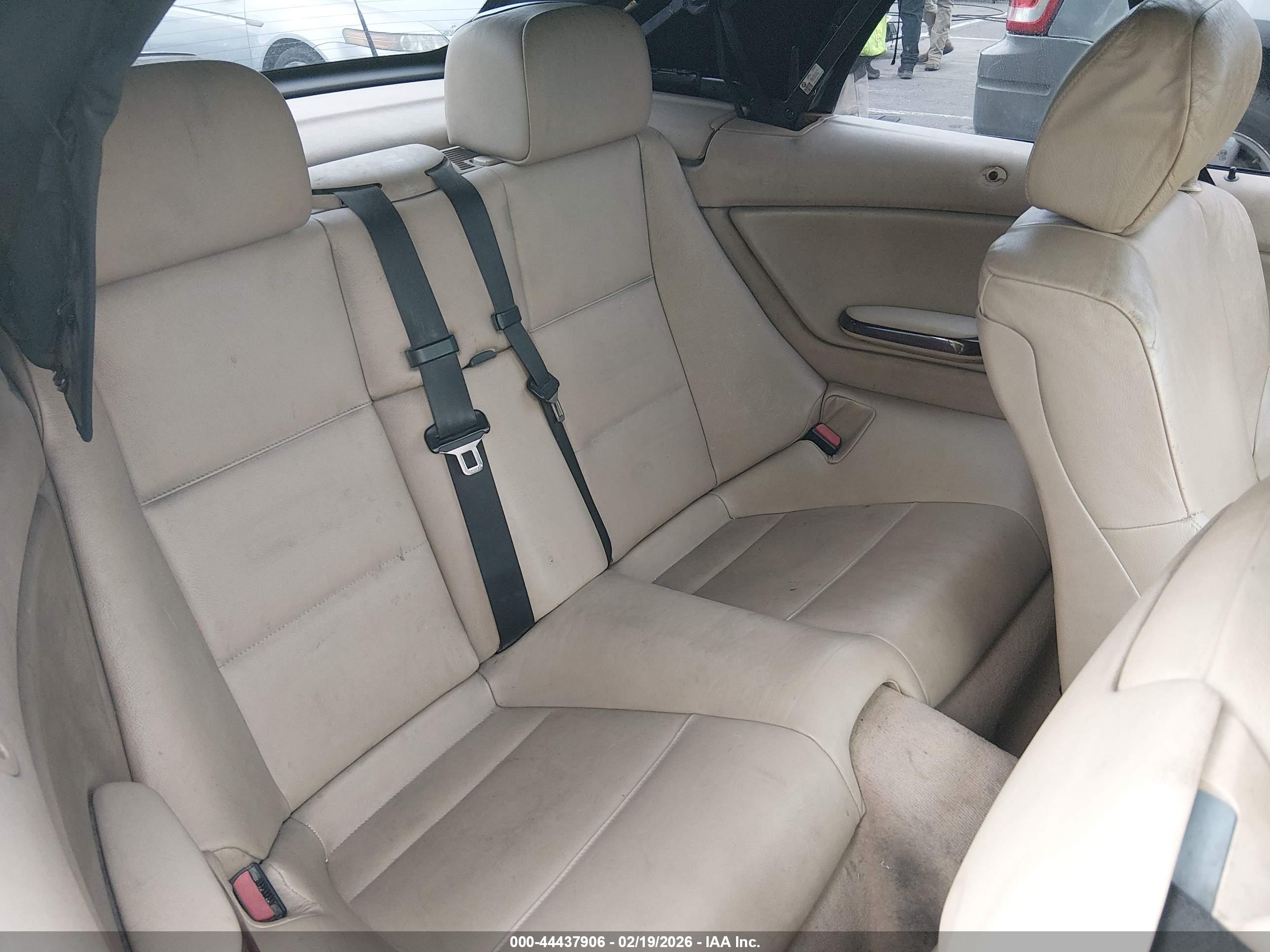 BMW 325CI image 8