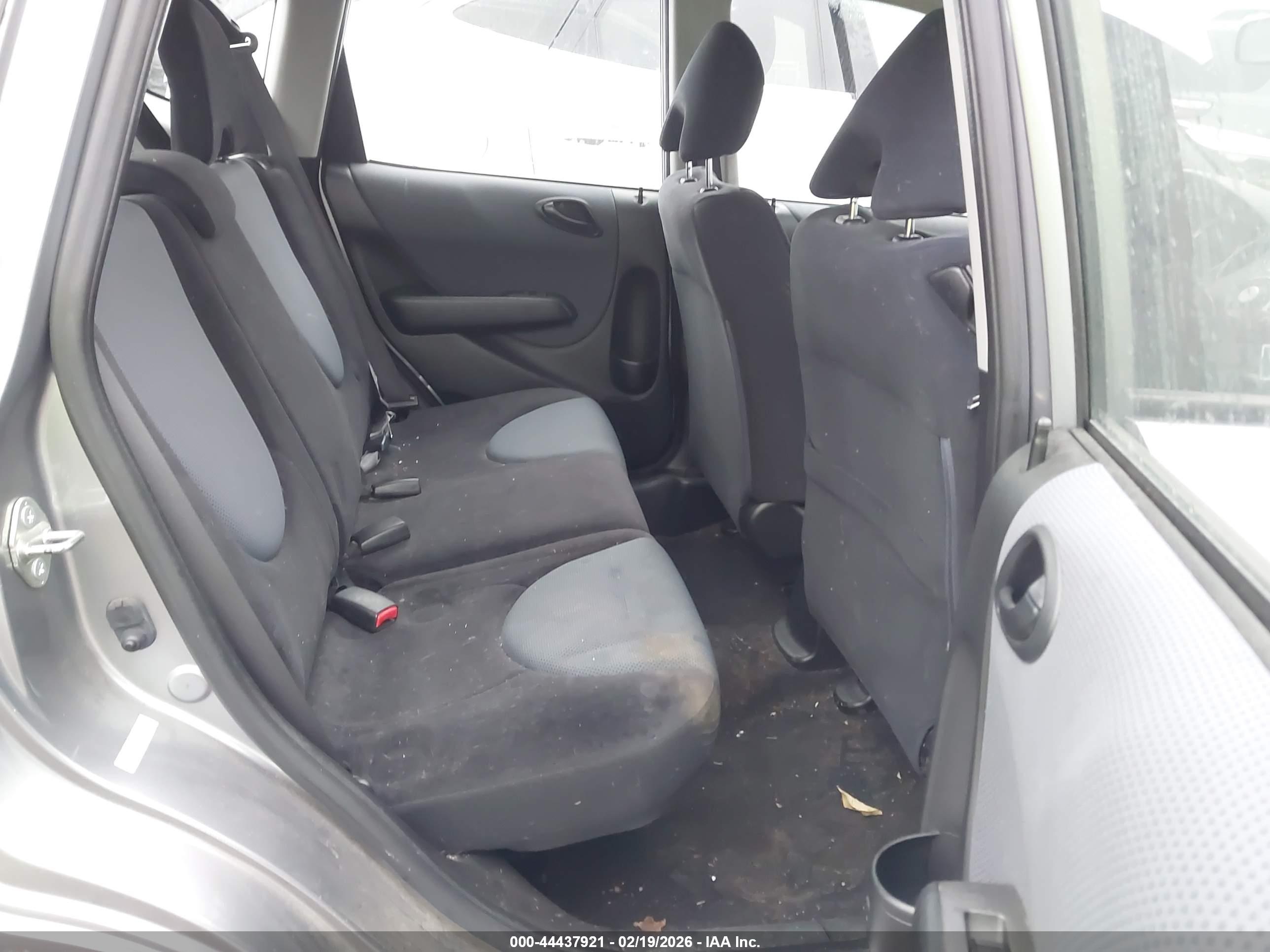 HONDA FIT image 8