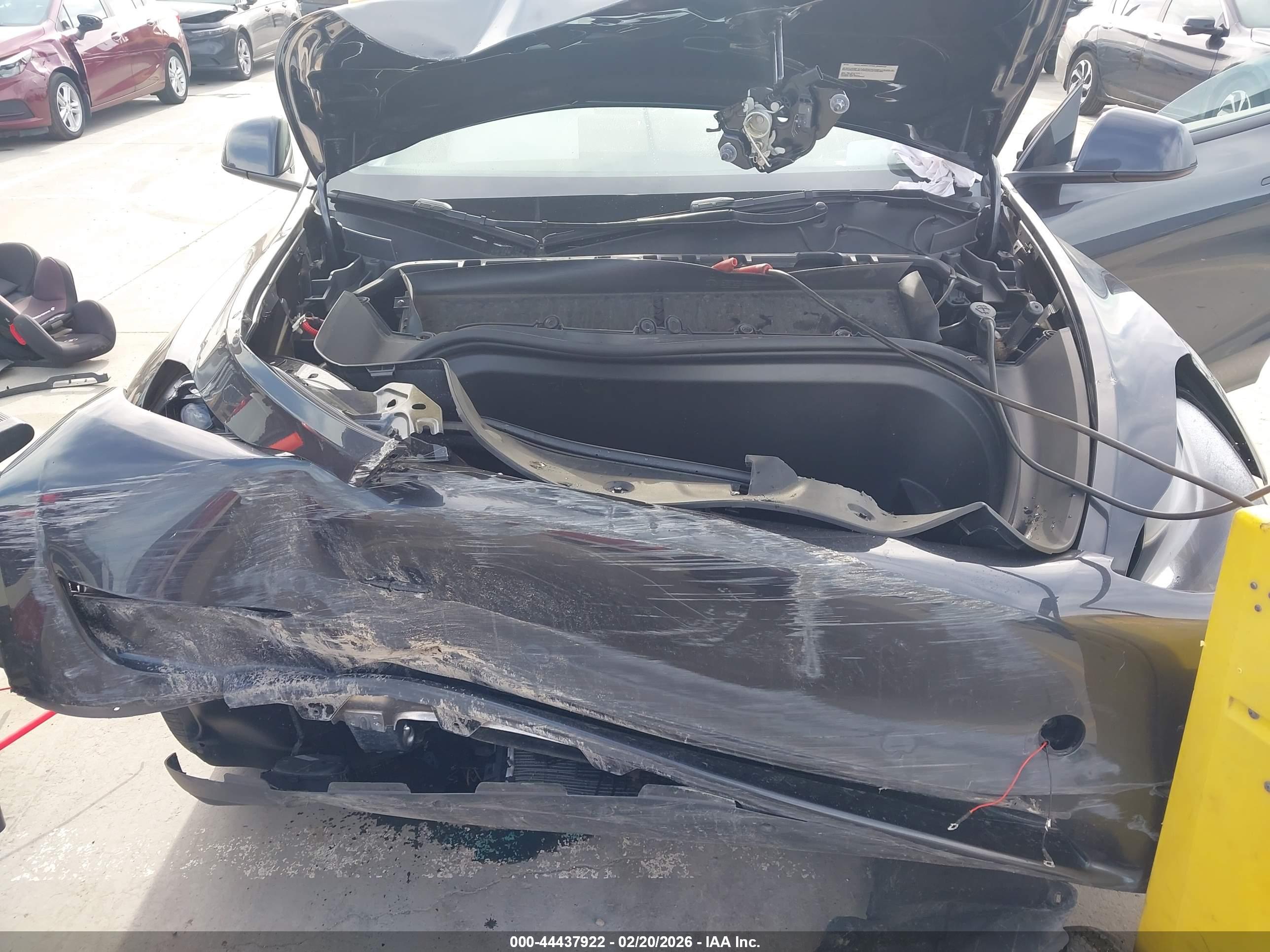 TESLA MODEL image 10