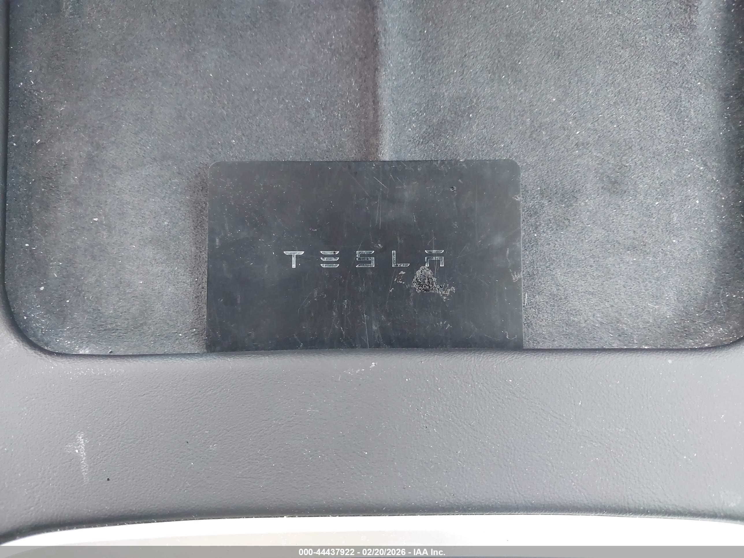 TESLA MODEL image 11