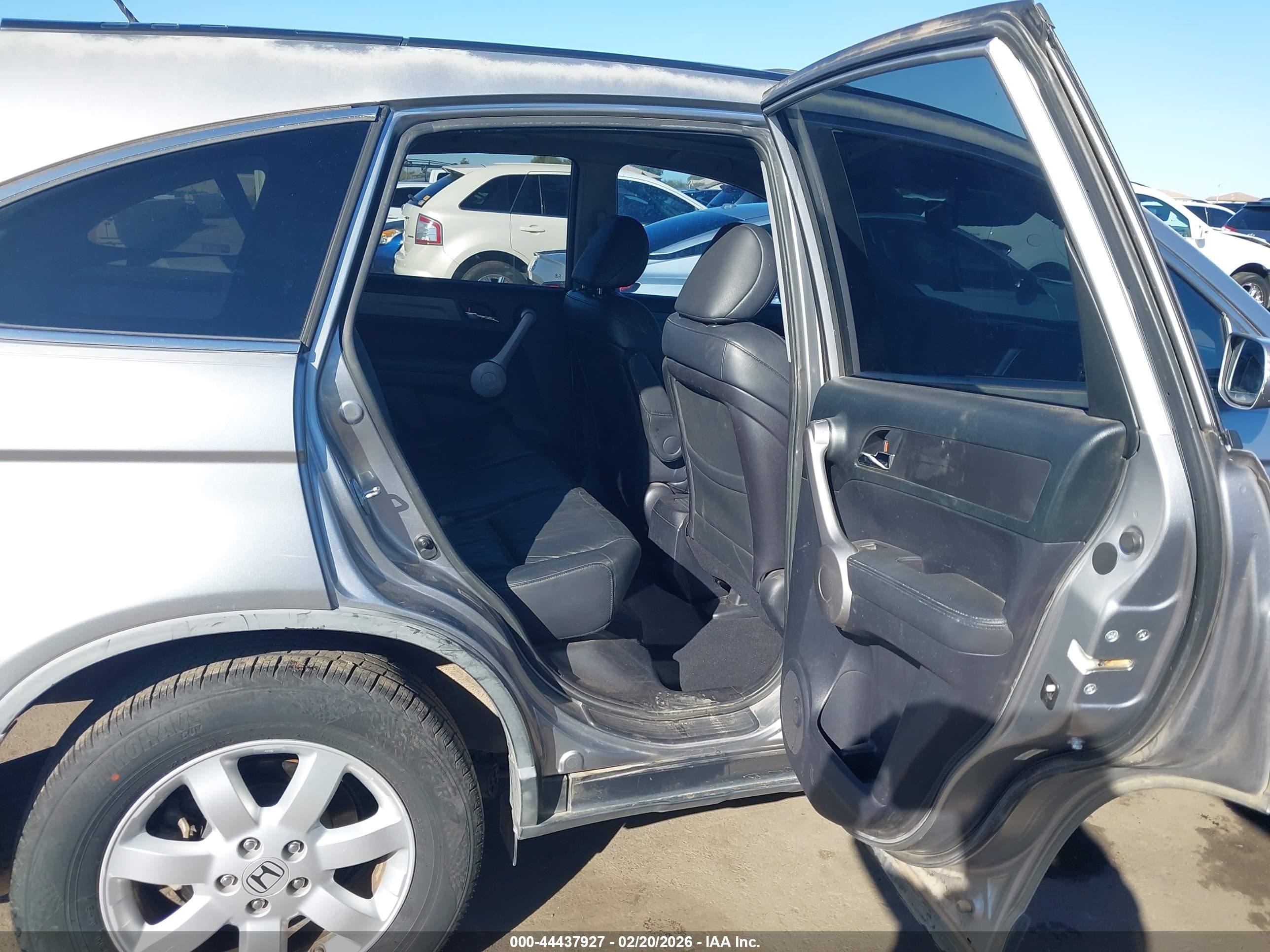 HONDA CR-V image 8