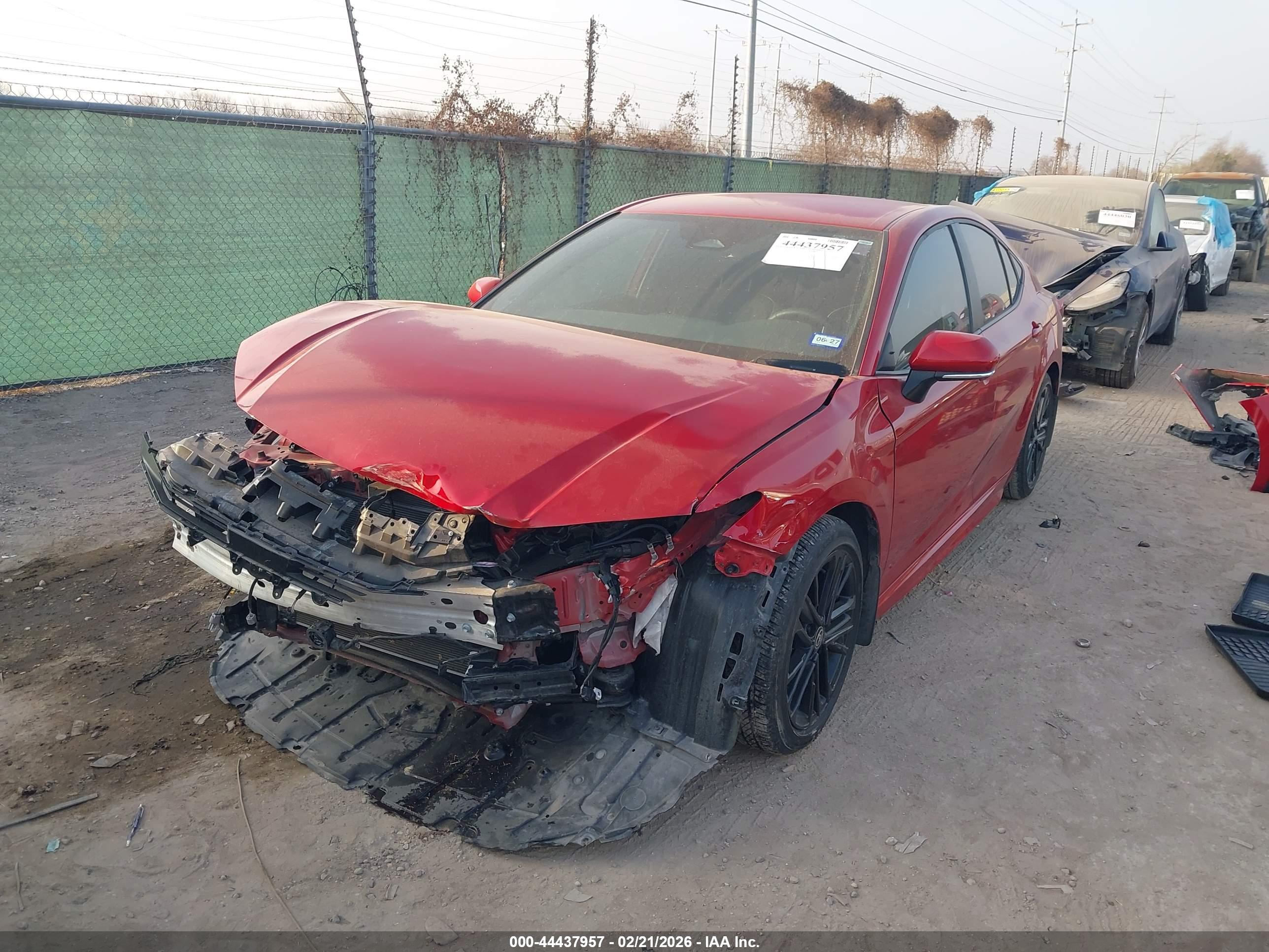 TOYOTA CAMRY image 2