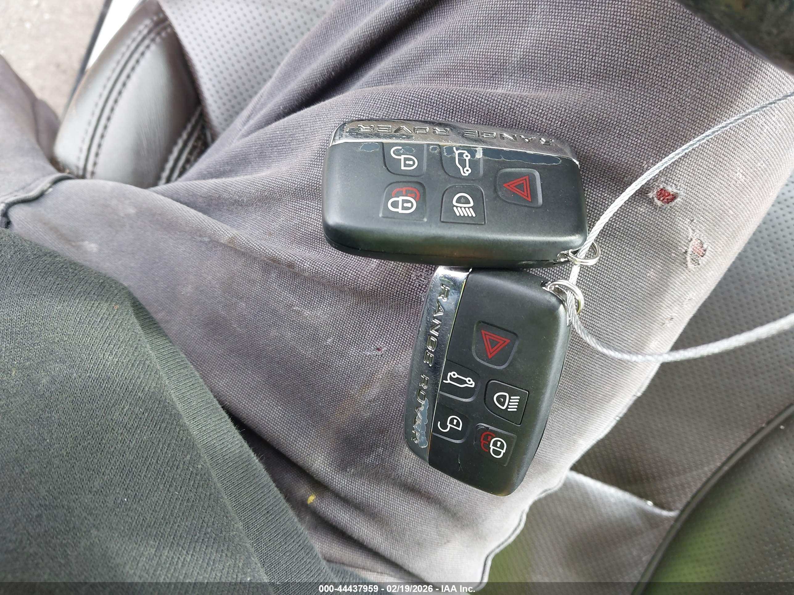 LAND ROVER image 11