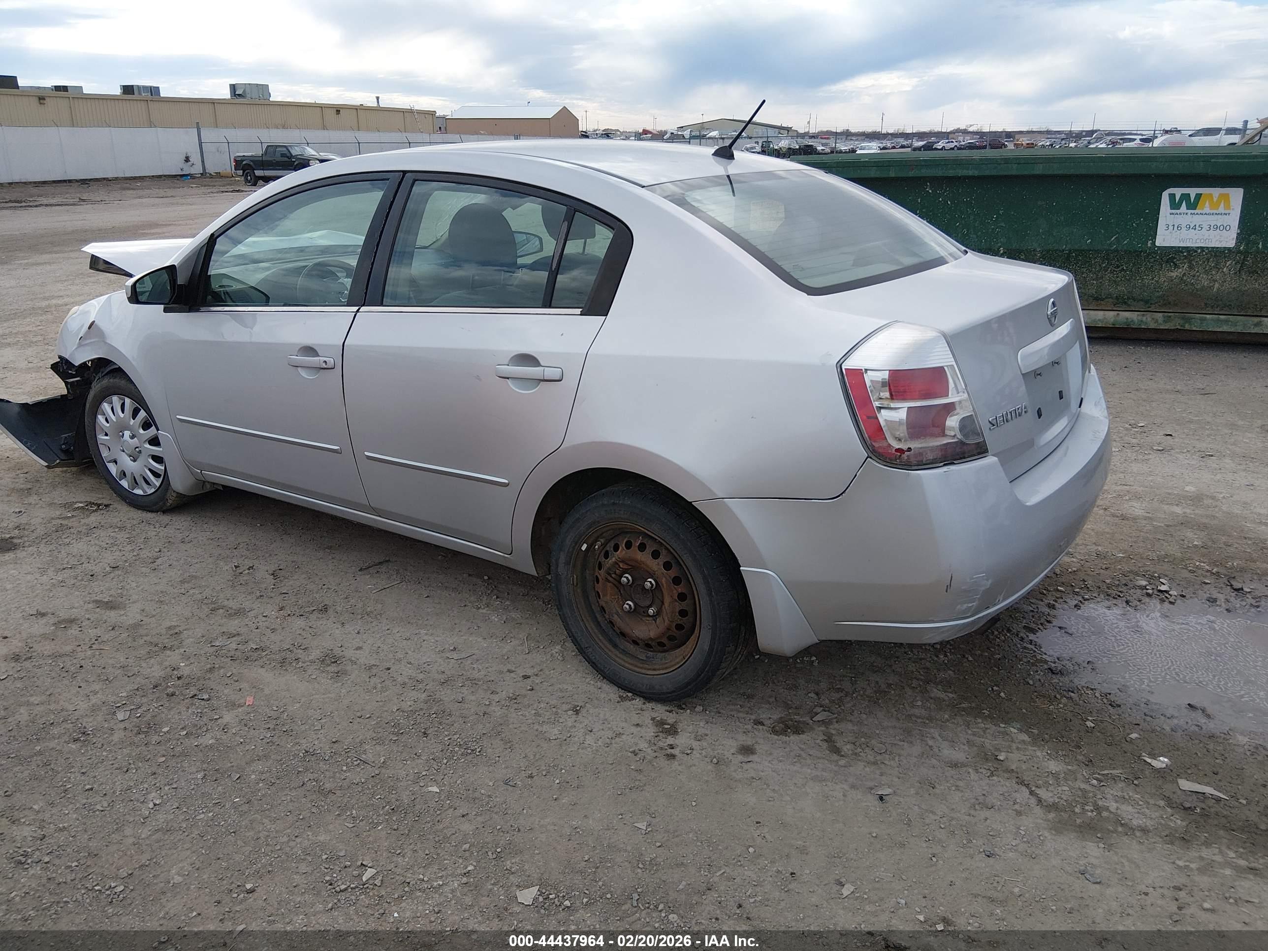 NISSAN SENTRA image 3