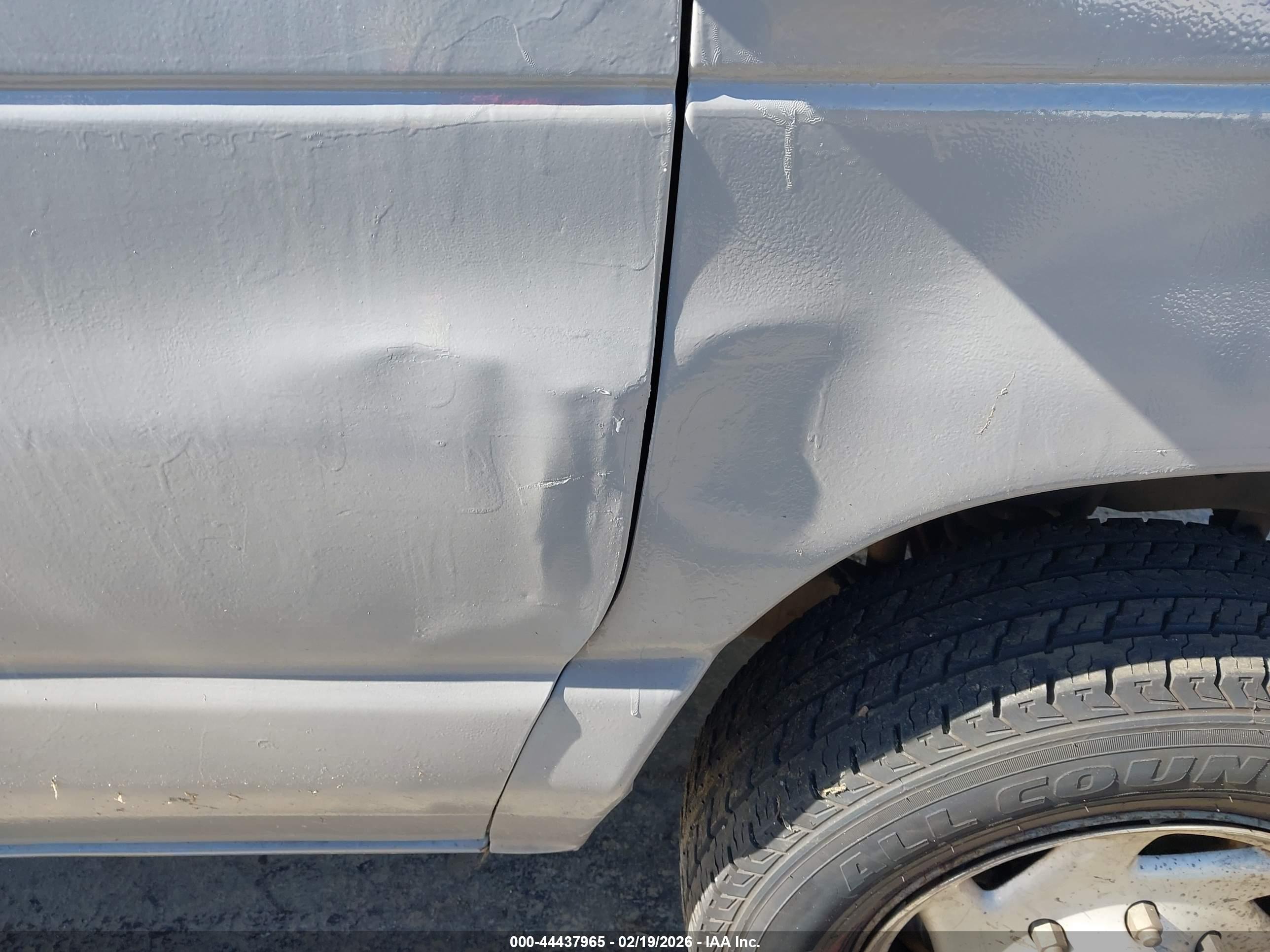 FORD E-150 image 6
