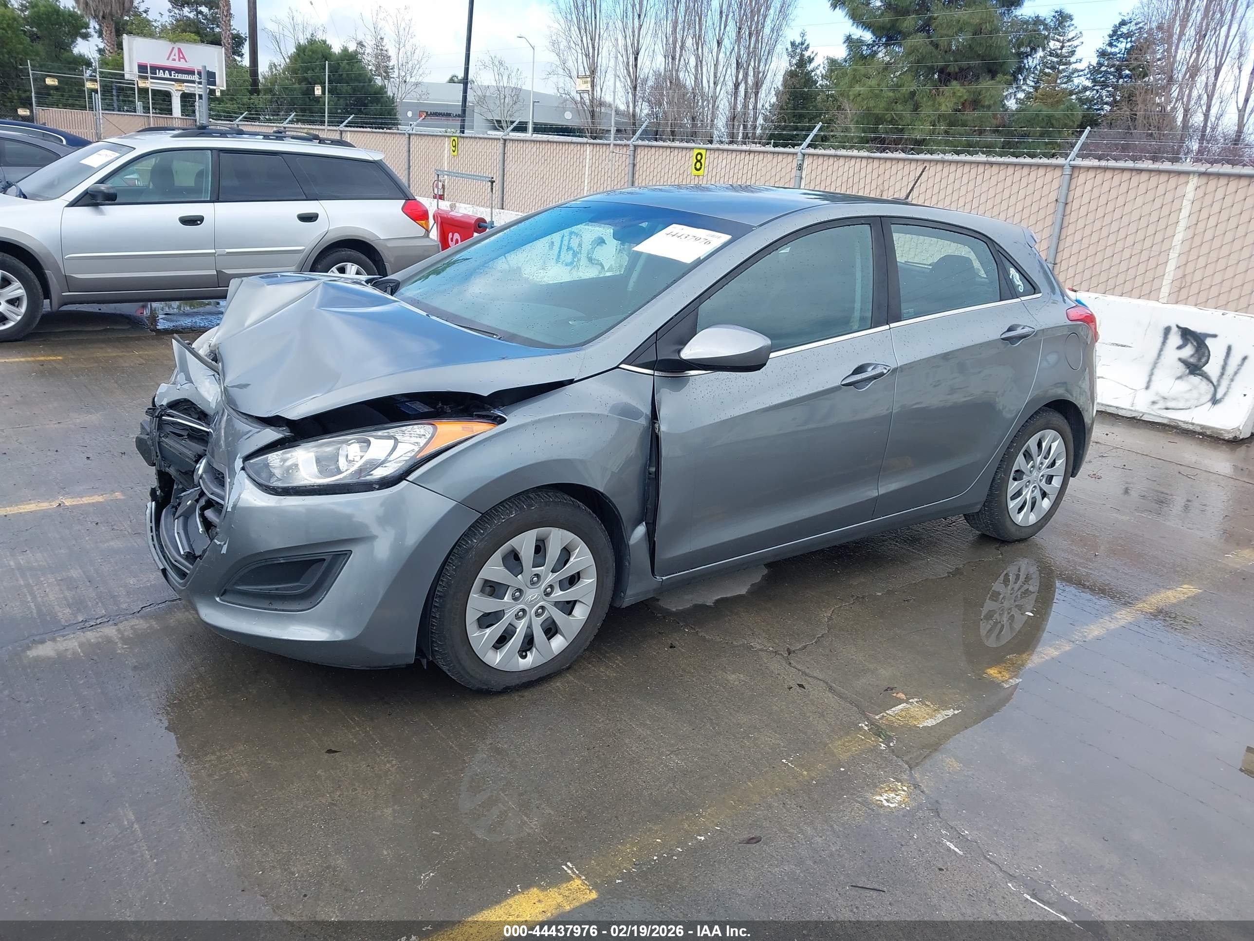 HYUNDAI ELANTRA image 2