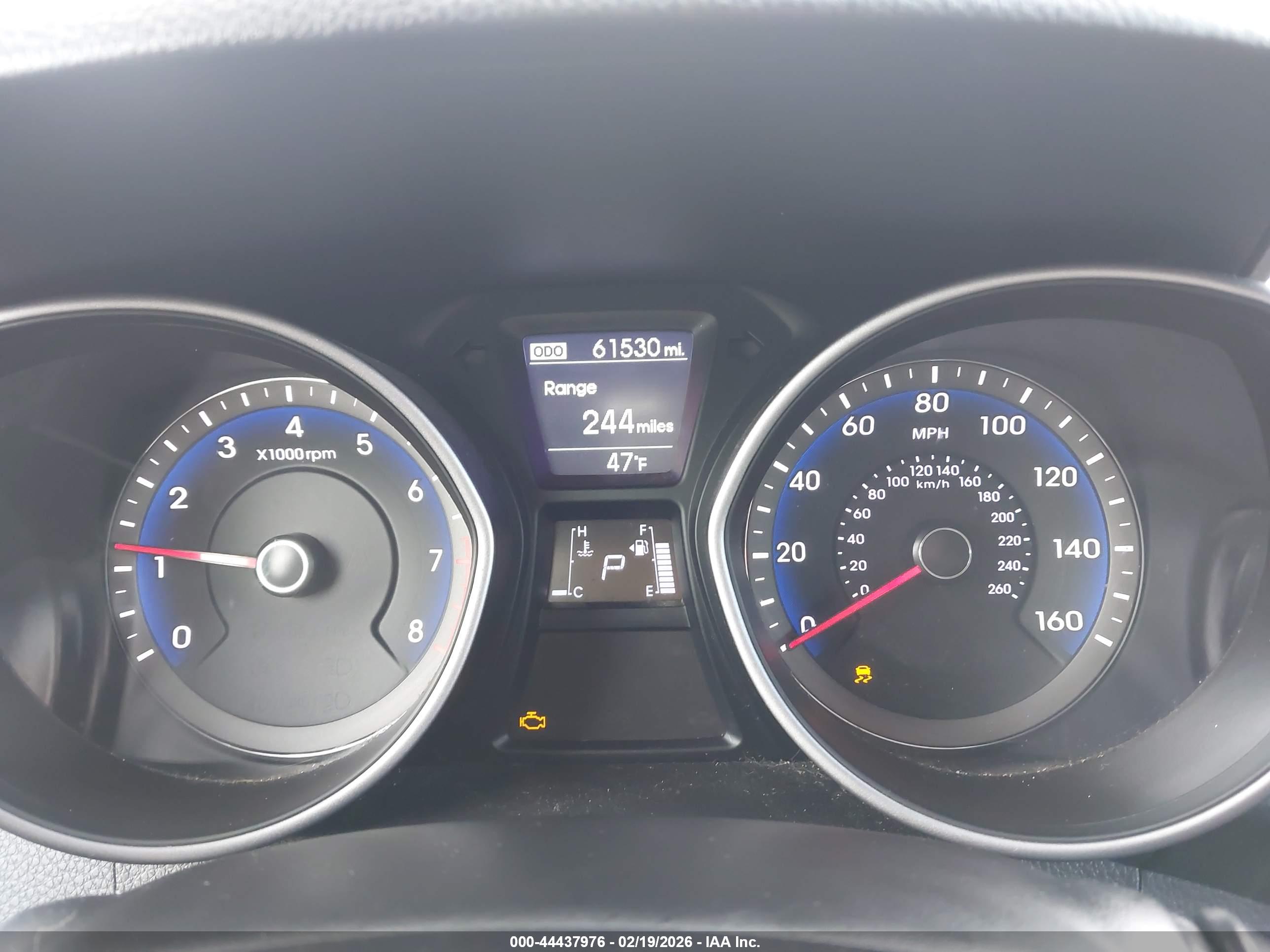 HYUNDAI ELANTRA image 7