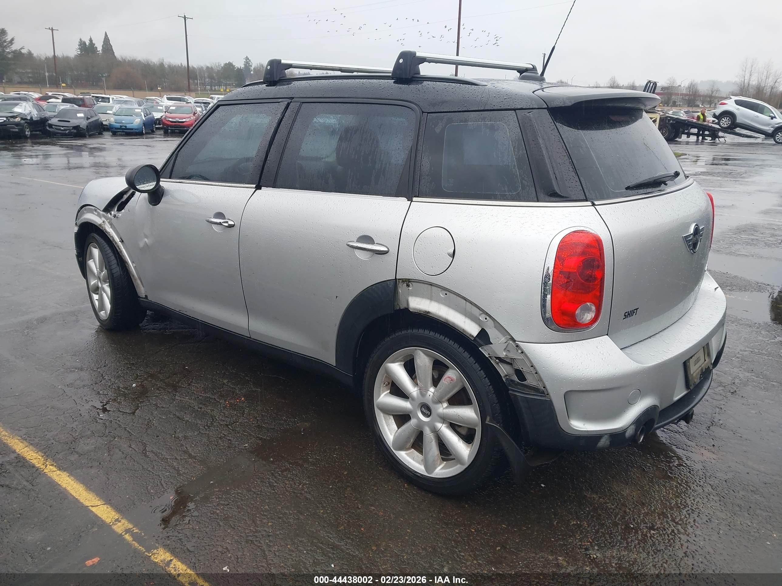 MINI COOPER image 3