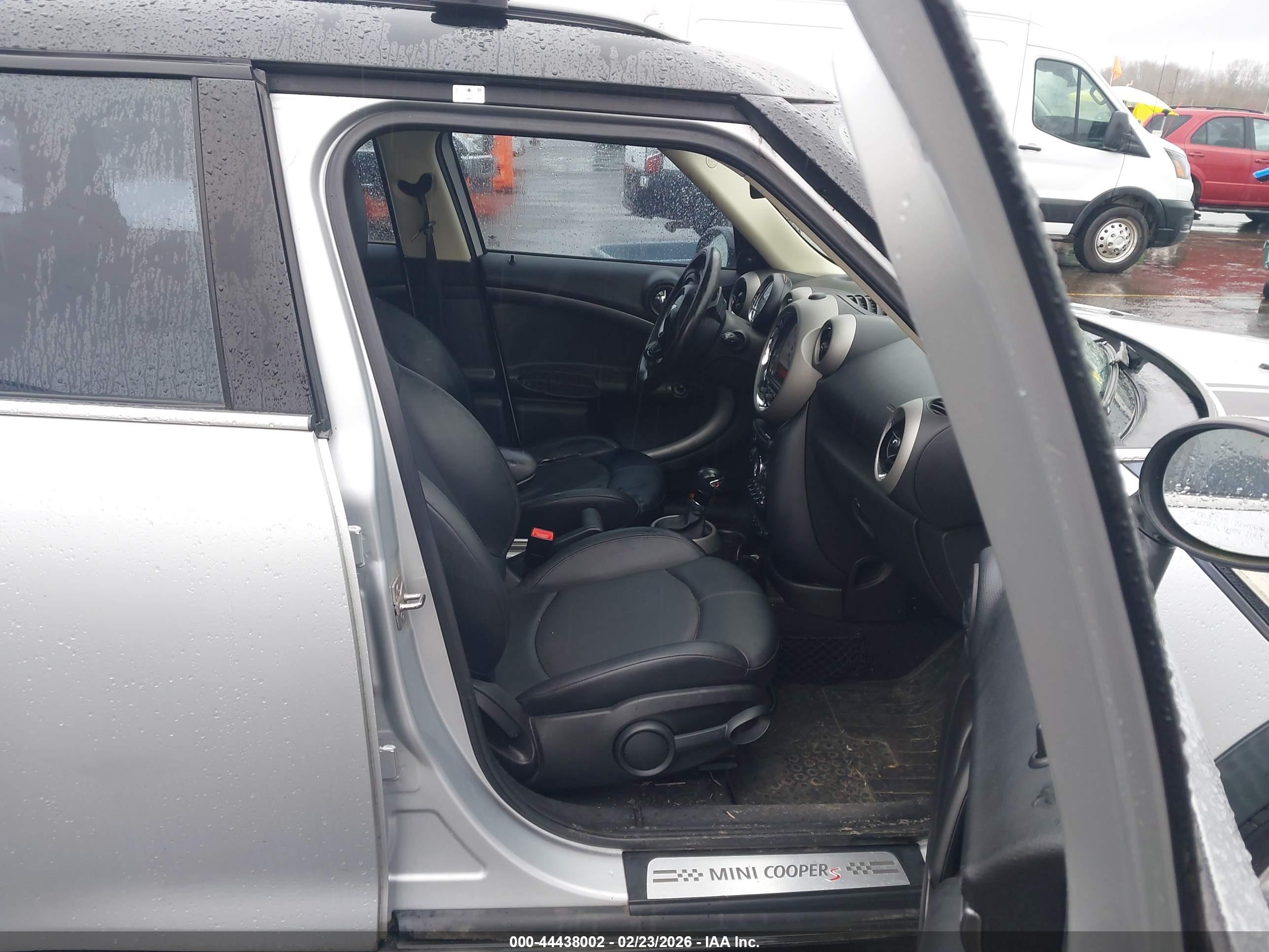 MINI COOPER image 5
