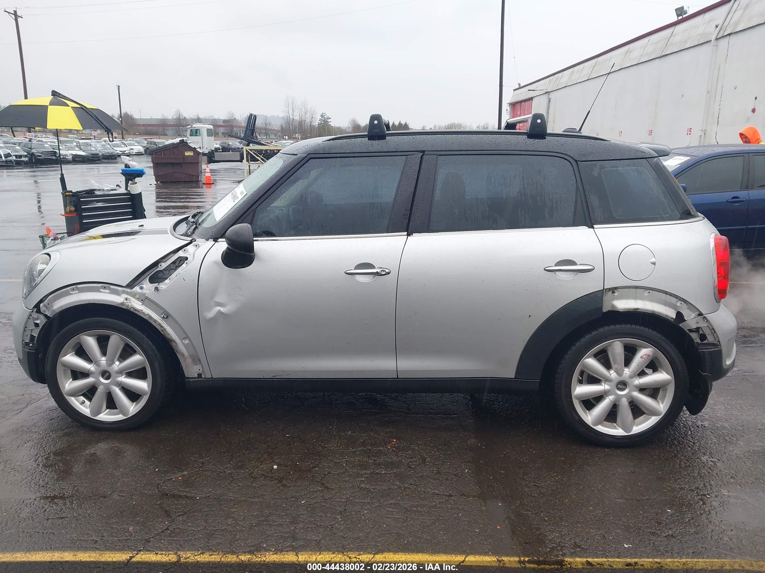 MINI COOPER image 6